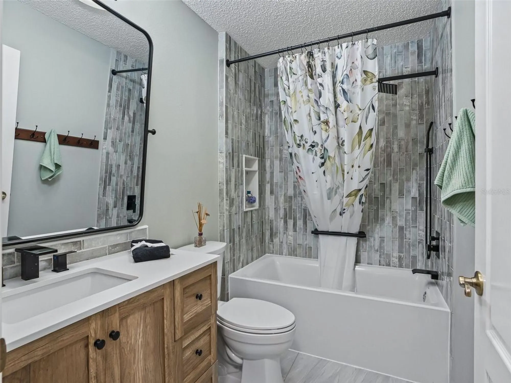 Property Slideshow image 36 of 50 | 17722 se 81st timberwood ter, The Villages, FL, 32162