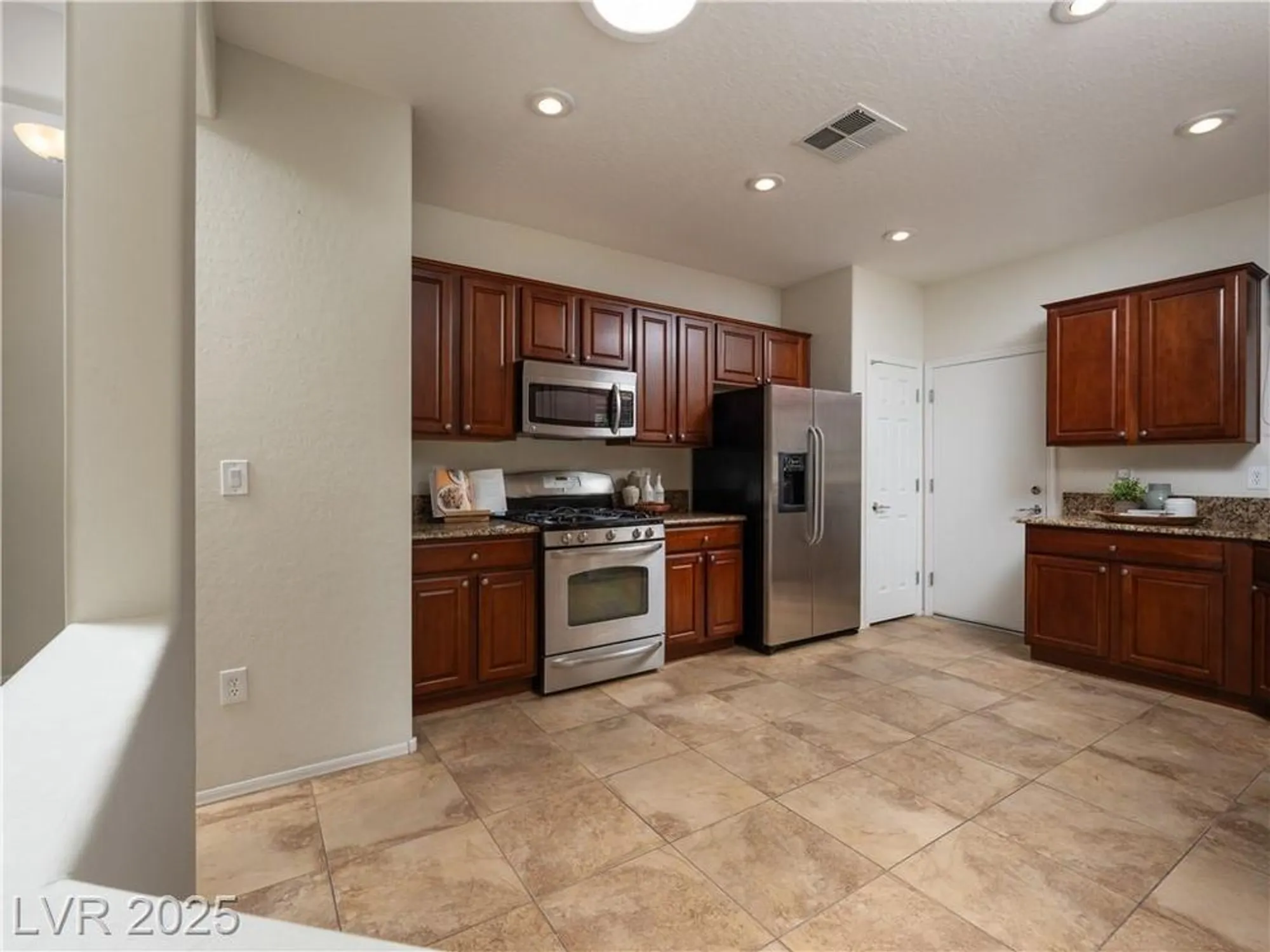 Property Slideshow image 7 of 41 | 2525 great auk ave, North Las Vegas, NV, 89084