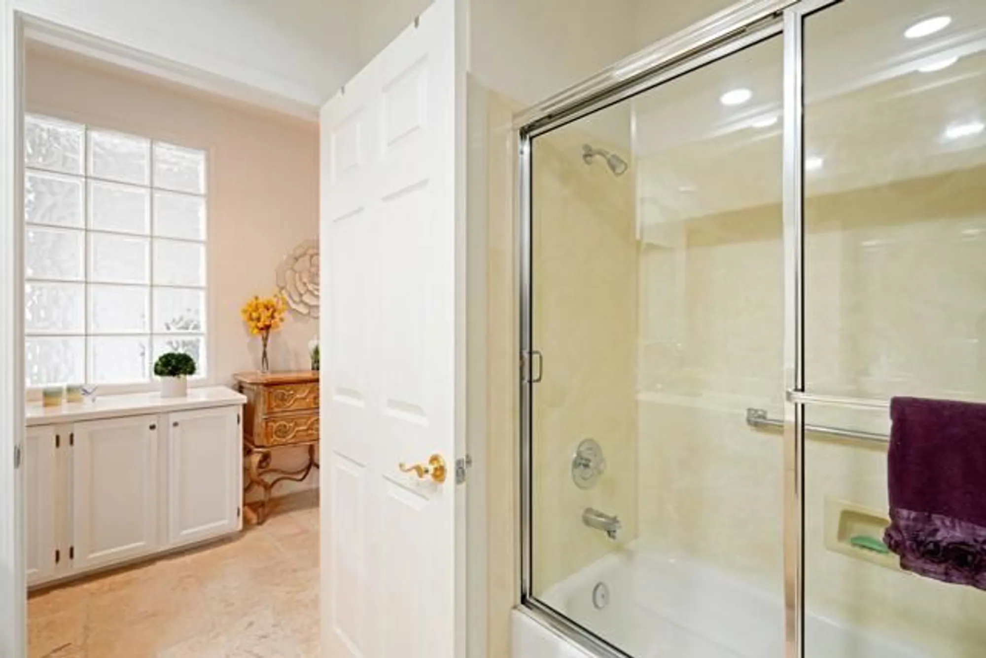 Property Slideshow image 22 of 37 | 78259 yucca blossom dr, Palm Desert, CA, 92211