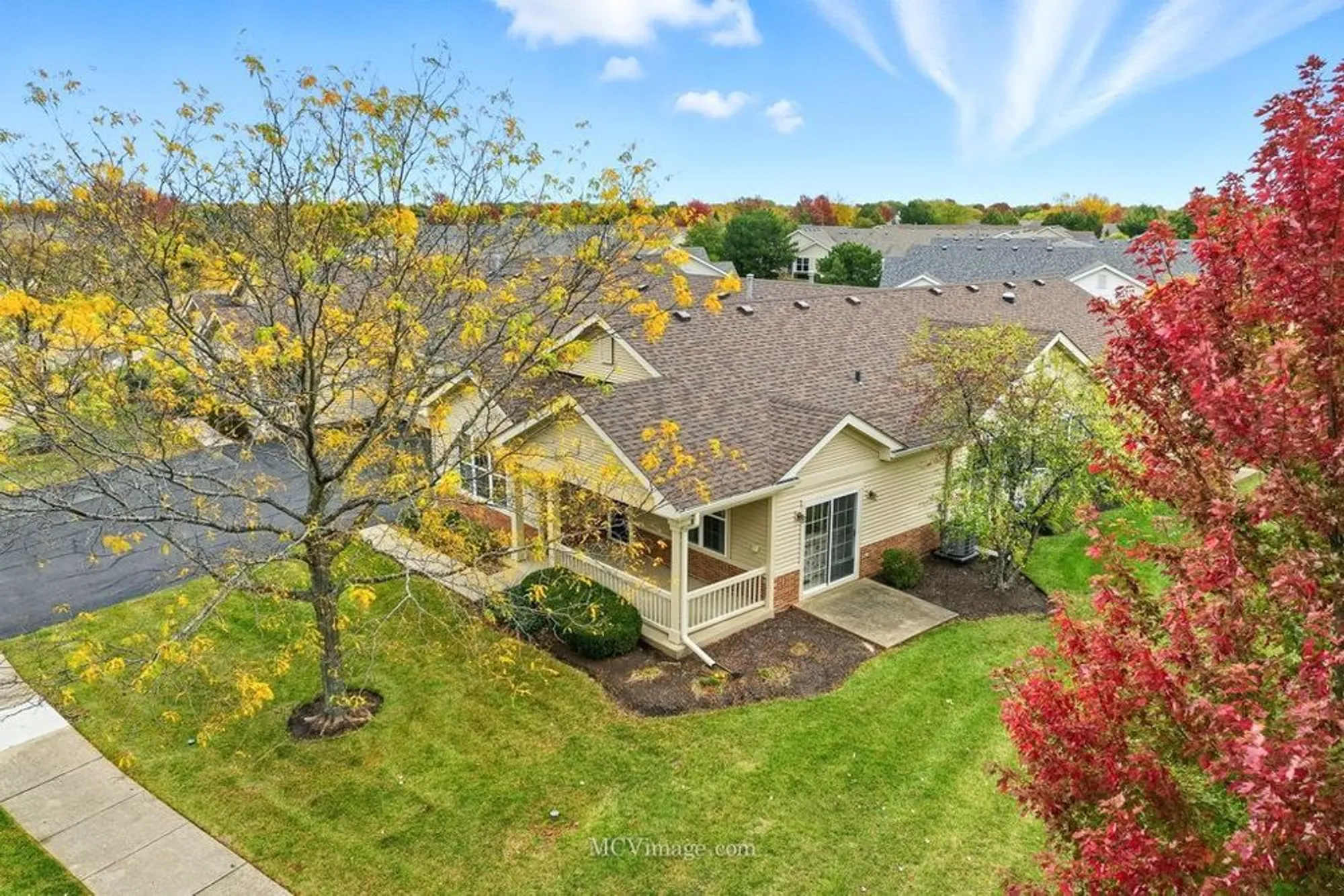 Property Slideshow image 2 of 34 | 21525 lake saint clair dr, Crest Hill, IL, 60403