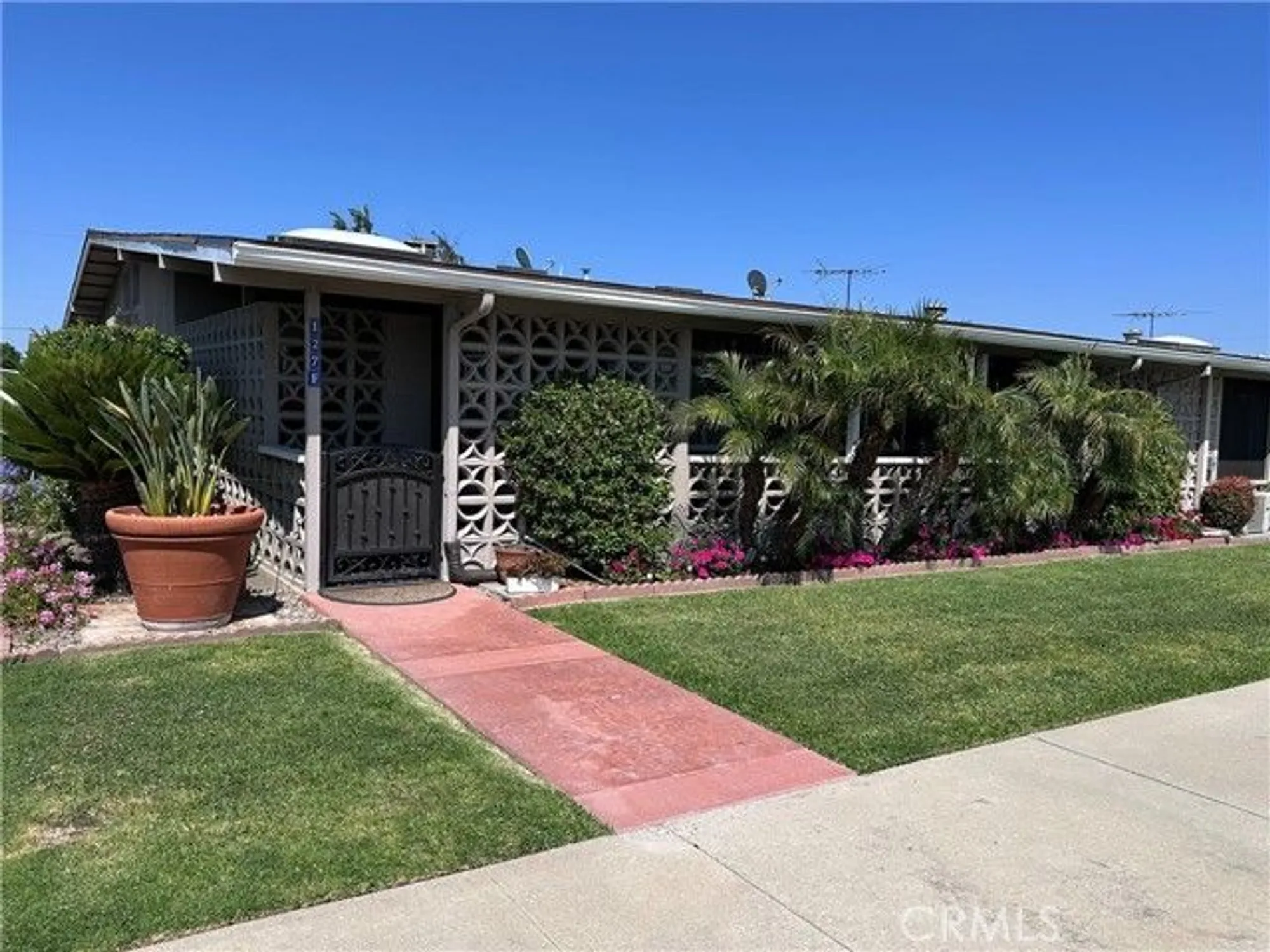 Property Slideshow image 1 of 34 | 1501 pelham rd unit 127f, Seal Beach, CA, 90740
