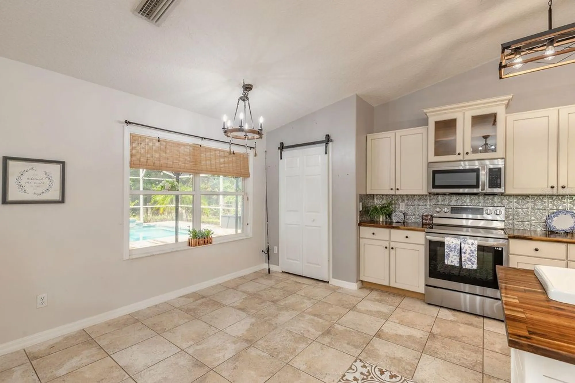 Property Slideshow image 25 of 44 | 920 brookridge ln, Ormond Beach, FL, 32174