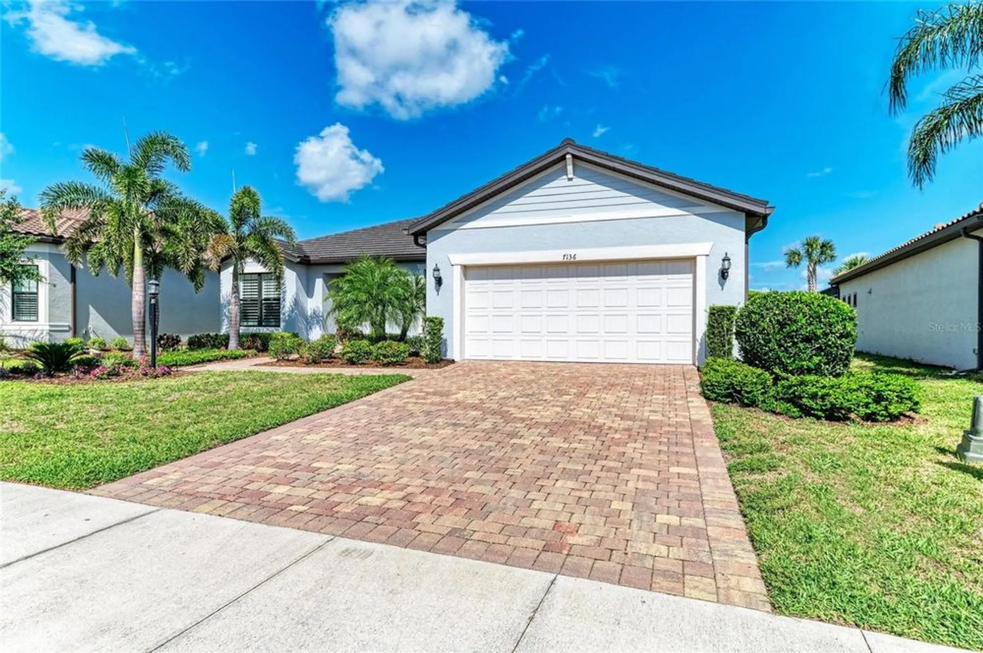 Property Slideshow image 6 of 70 | 7136 summerland cv, Bradenton, FL, 34202