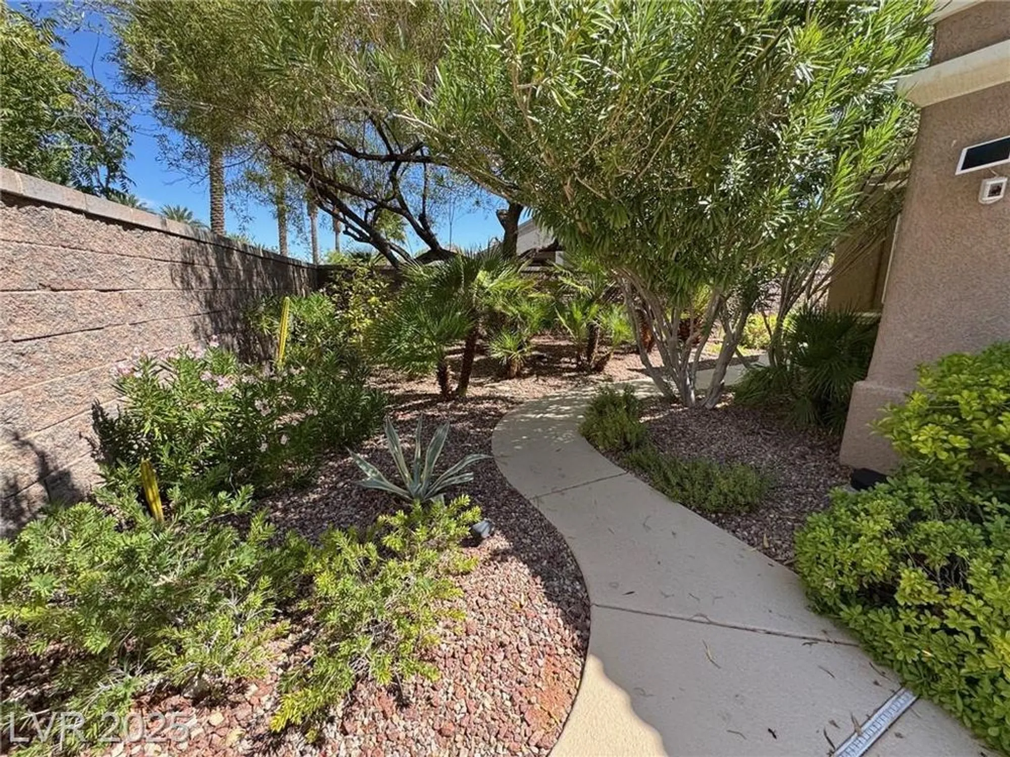 Property Slideshow image 36 of 47 | 4507 denaro dr, Las Vegas, NV, 89135