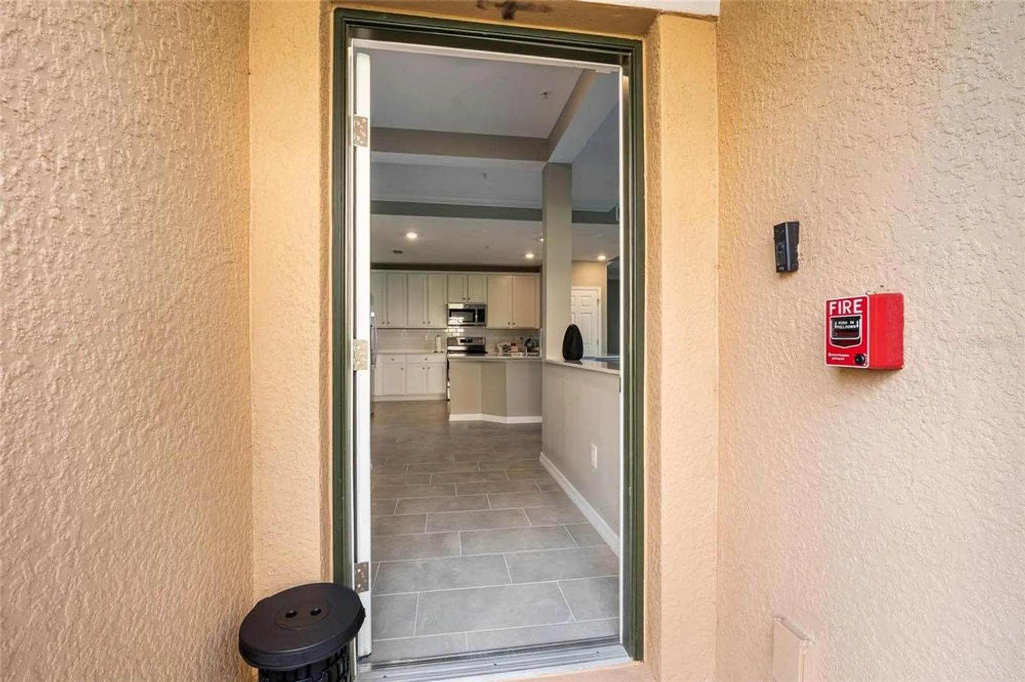 Property Slideshow image 6 of 74 | 10038 crooked creek dr unit 103, Venice, FL, 34293
