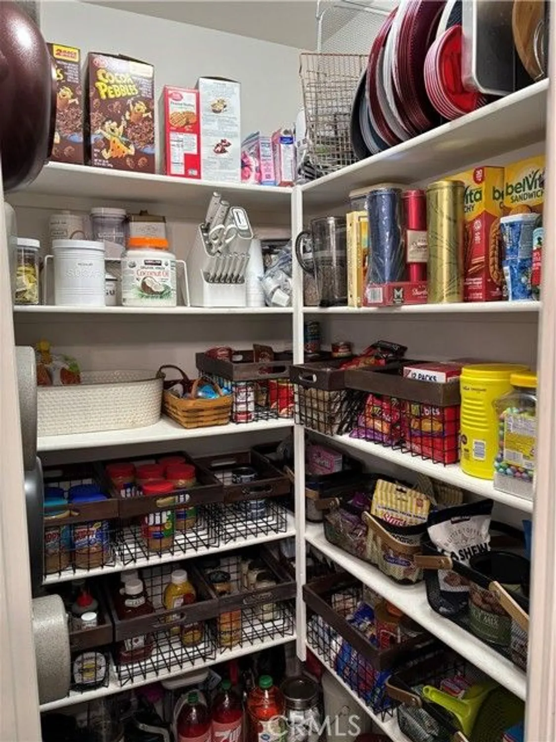 Property Slideshow image 23 of 59 | 40320 via calidad, Murrieta, CA, 92562