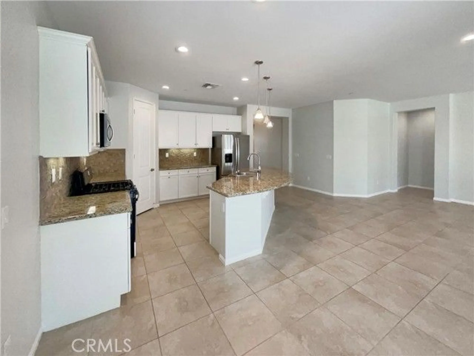 Property Slideshow image 7 of 24 | 11594 beryl st, Apple Valley, CA, 92308