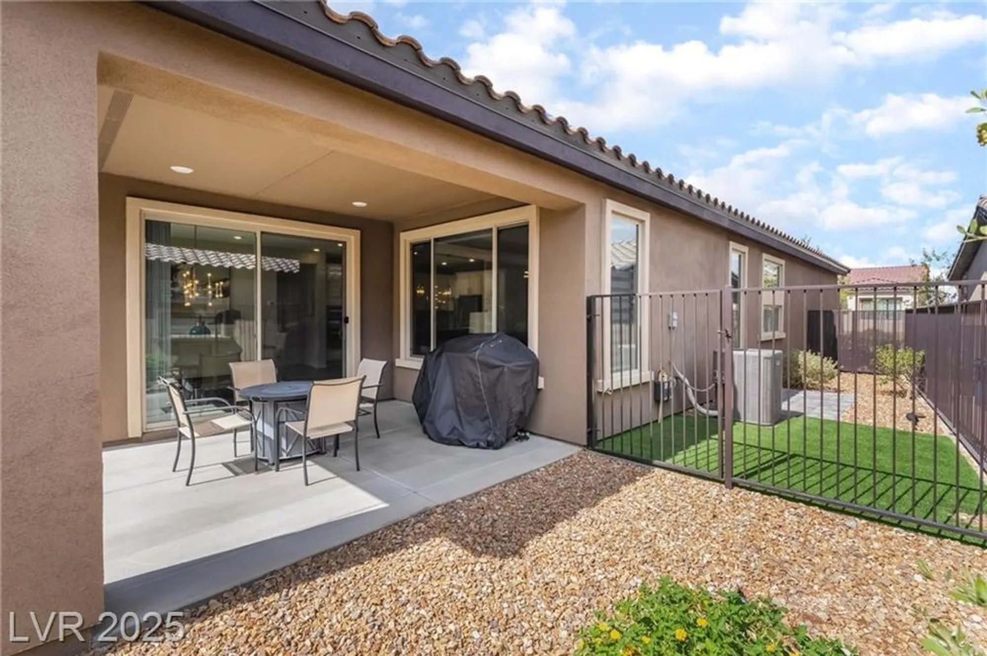 Property Slideshow image 35 of 44 | 15 arid crest ave, Henderson, NV, 89011