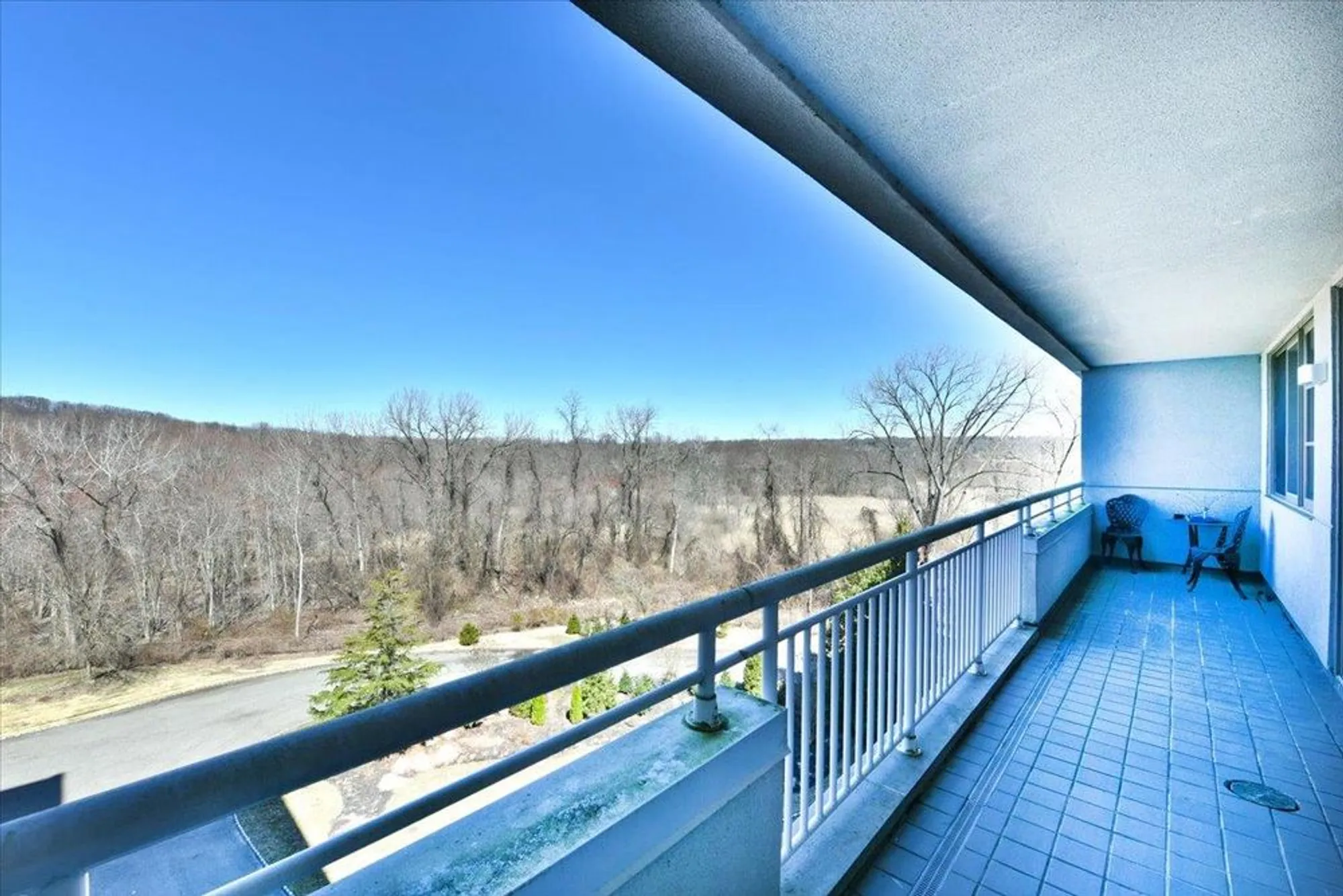 Property Slideshow image 19 of 27 | 100 harbor view dr 439, Port Washington, NY, 11050
