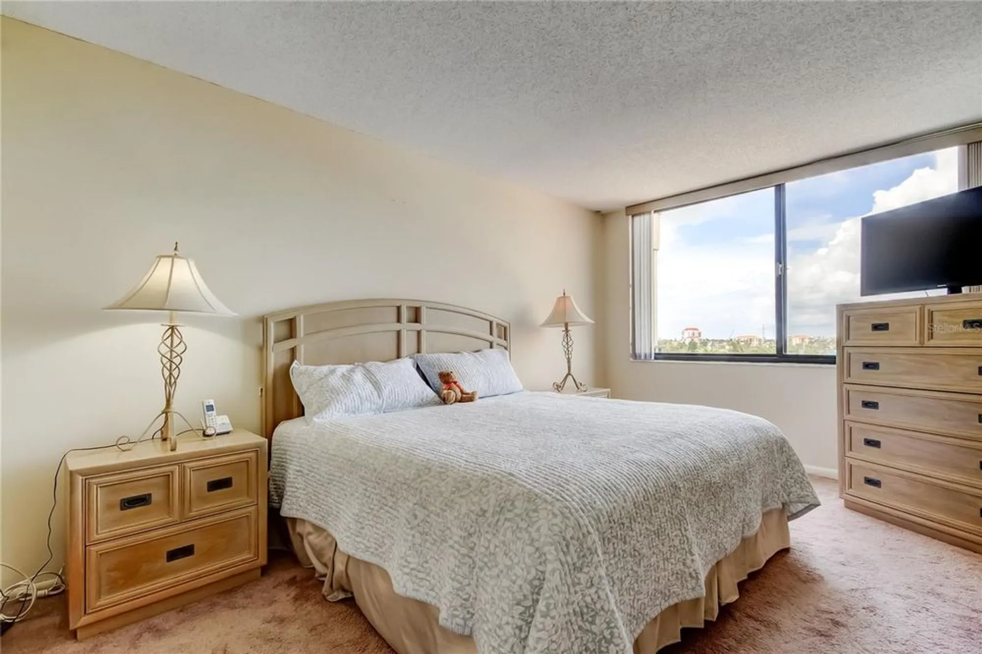 Property Slideshow image 8 of 34 | 6218 palma del mar blvd s apt 606, St Petersburg, FL, 33715