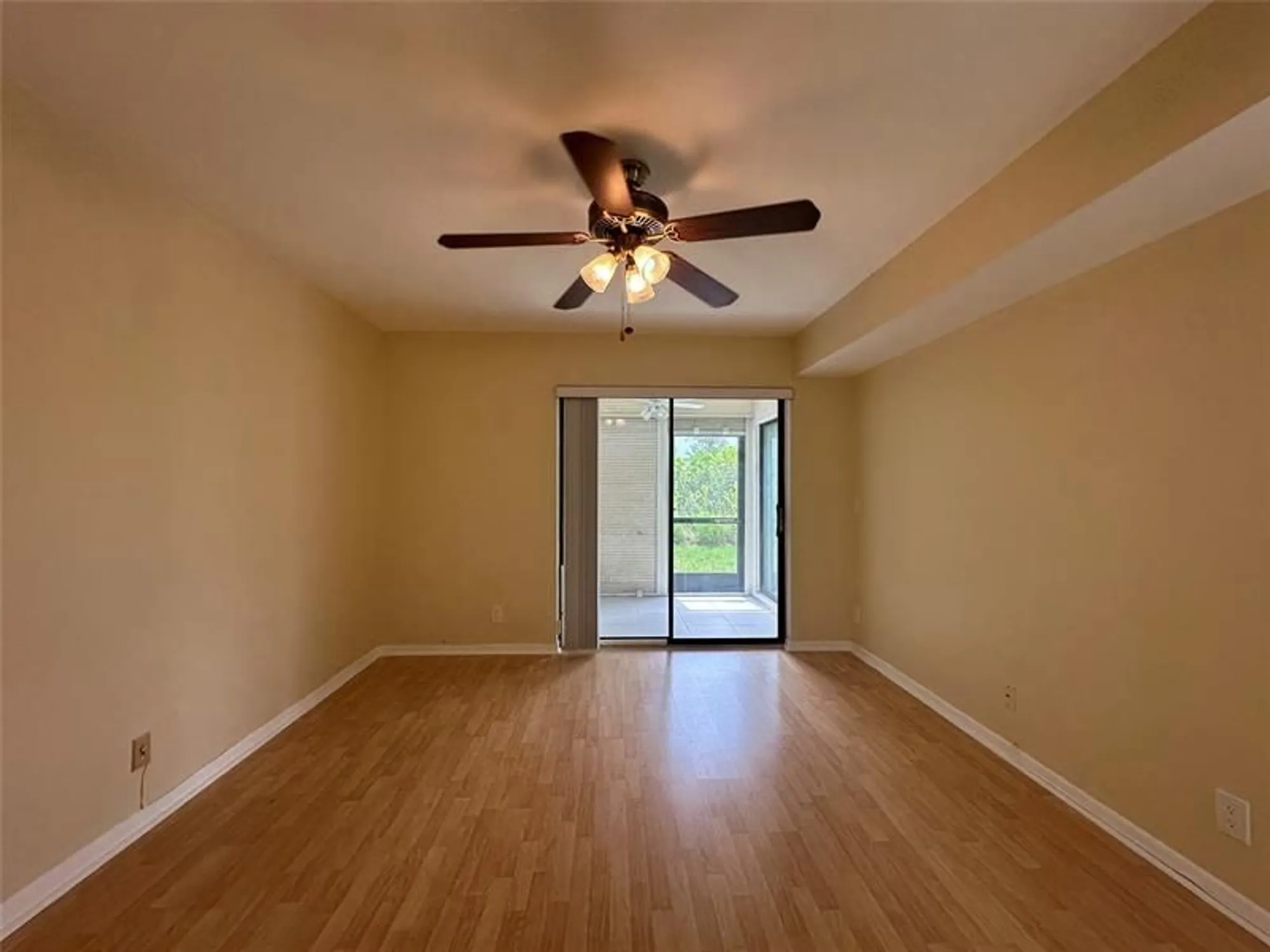 Property Slideshow image 7 of 50 | 7673 tahiti ln apt 105, Lake Worth, FL, 33467