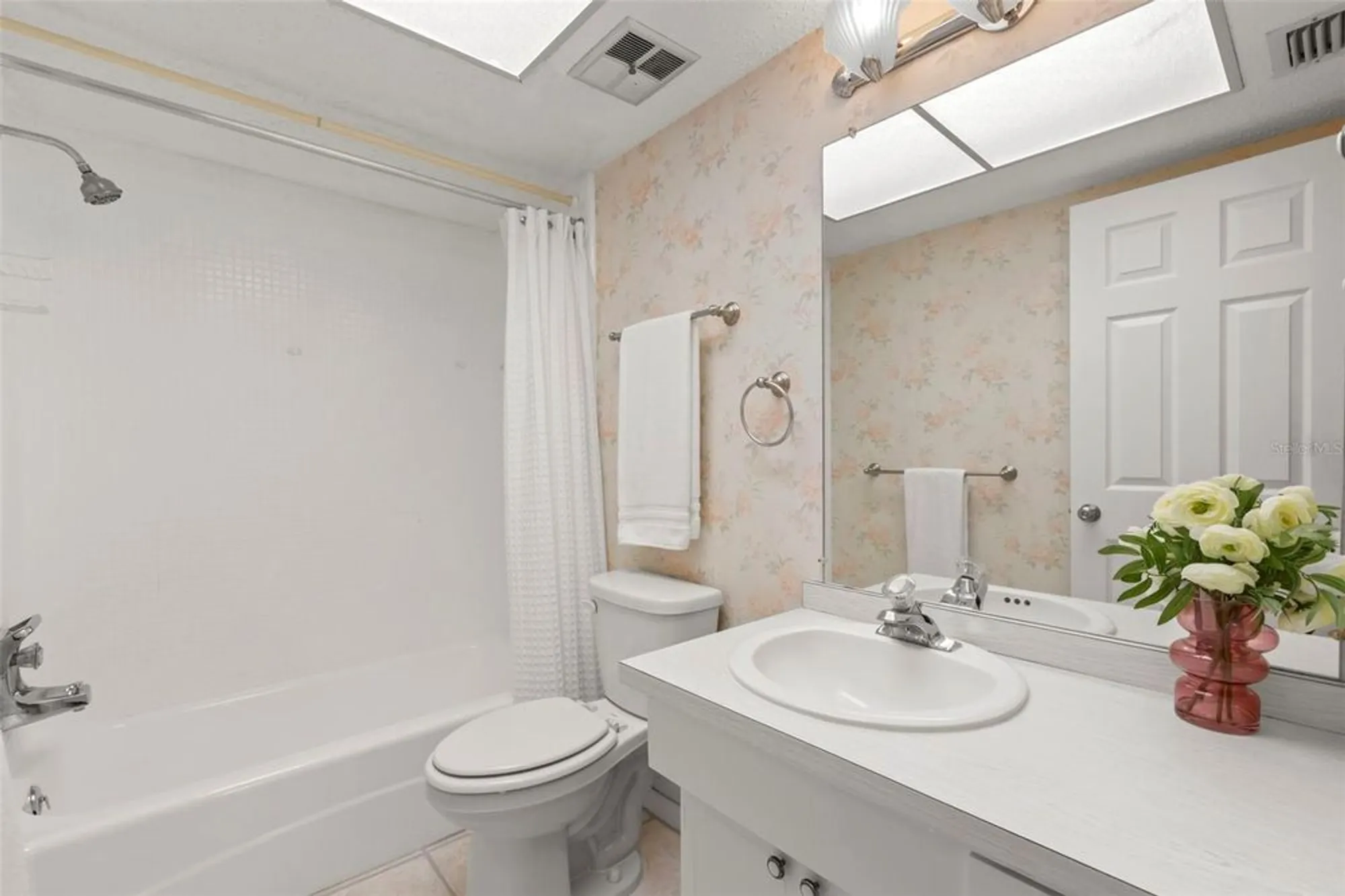 Property Slideshow image 27 of 39 | 1701 pinehurst rd 10f, Dunedin, FL, 34698