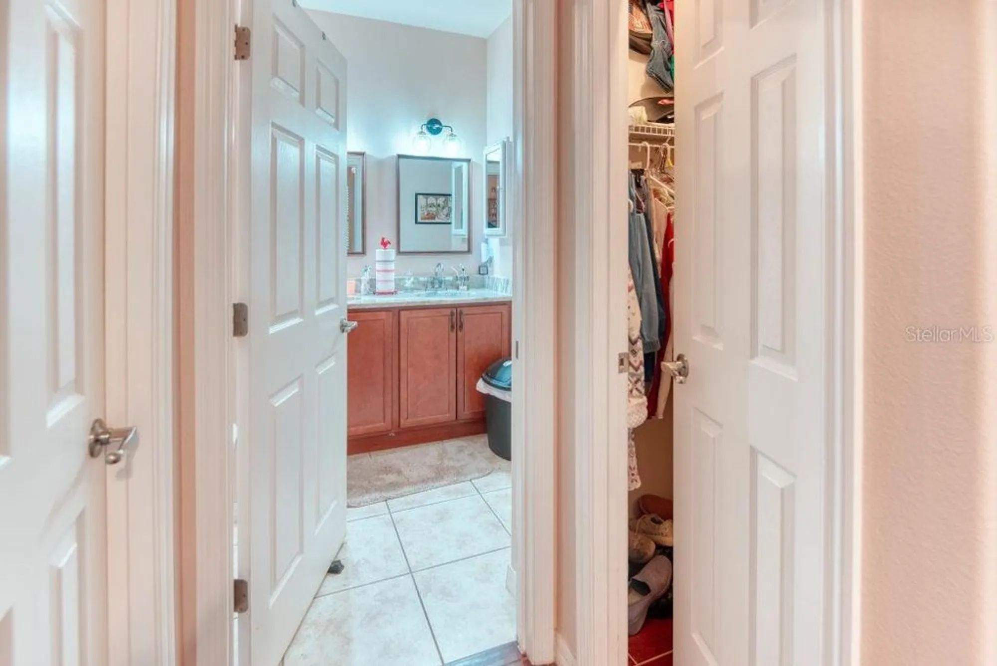 Property Slideshow image 22 of 61 | 640 grand canal dr, Kissimmee, FL, 34759