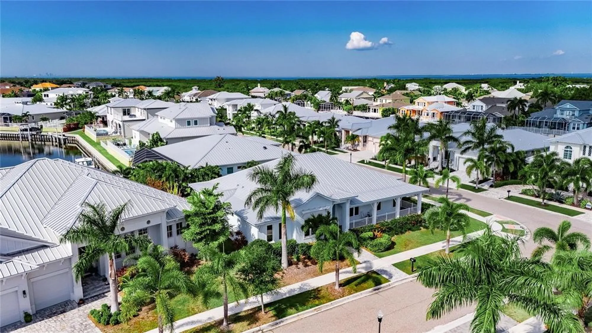 Property Slideshow image 75 of 92 | 5720 tybee island dr, Apollo Beach, FL, 33572