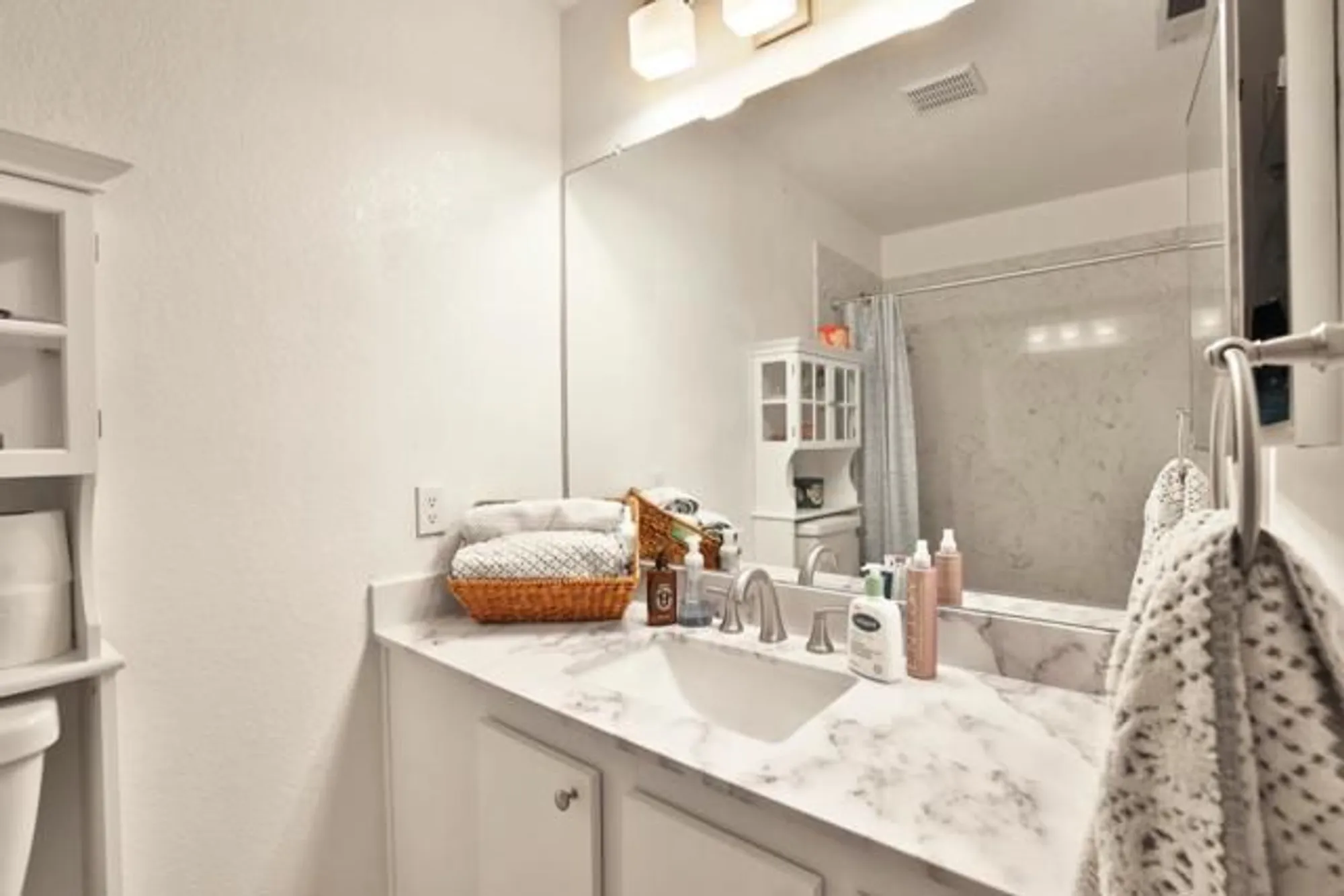 Property Slideshow image 21 of 38 | 741 lilly ln, Morgan Hill, CA, 95037