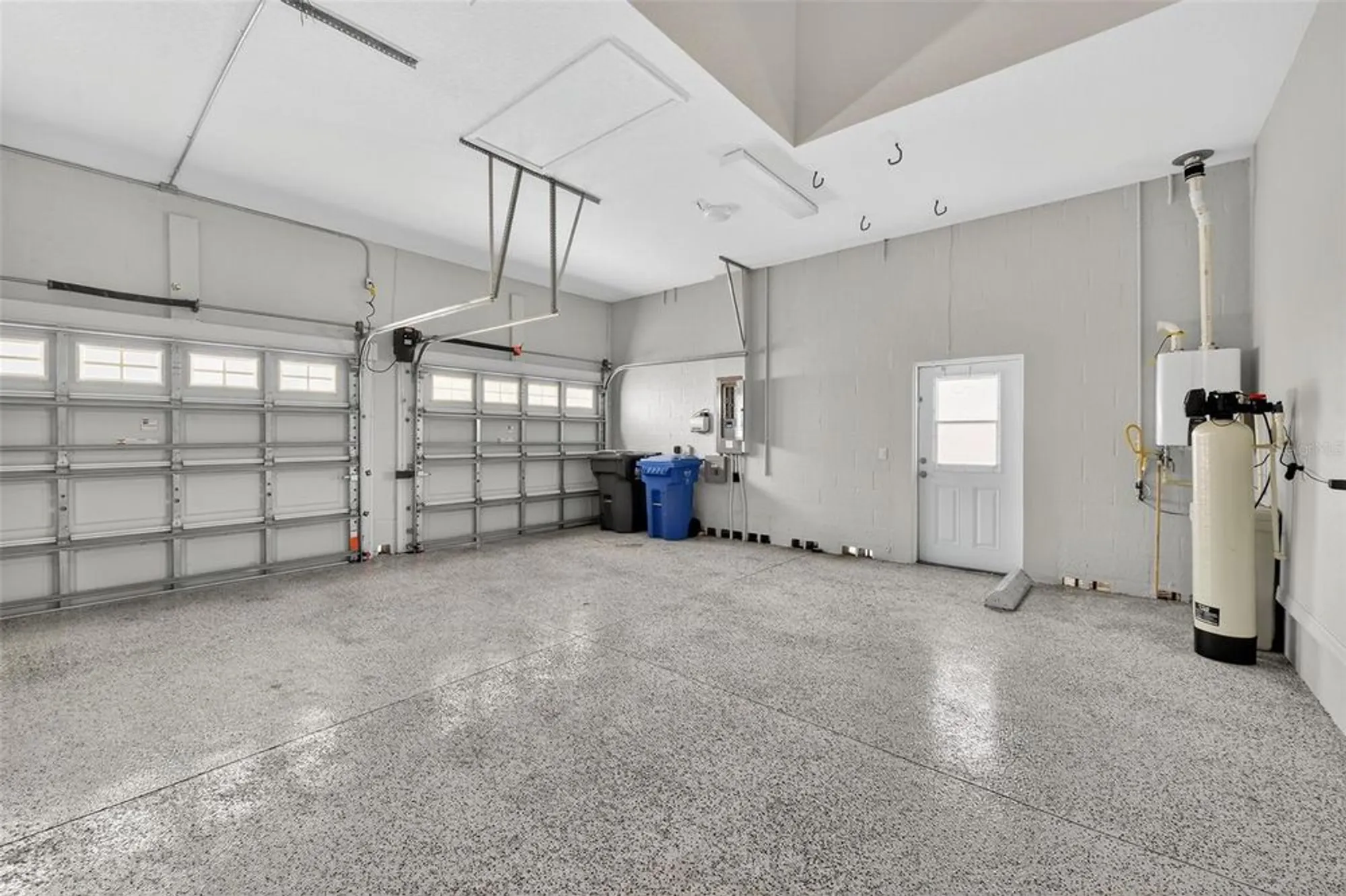 Property Slideshow image 30 of 56 | 5617 seagrass pl, Apollo Beach, FL, 33572