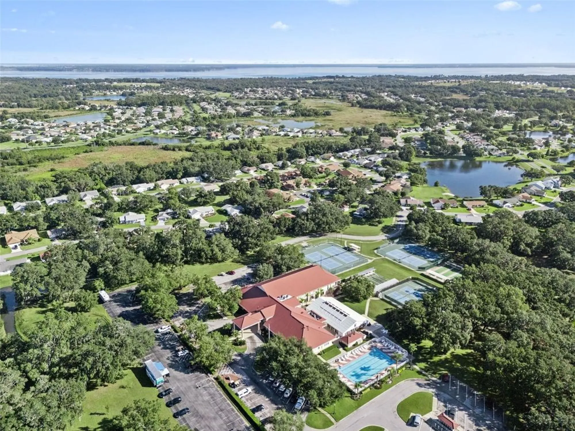 Property Slideshow image 36 of 86 | 5609 rosewall cir, Leesburg, FL, 34748