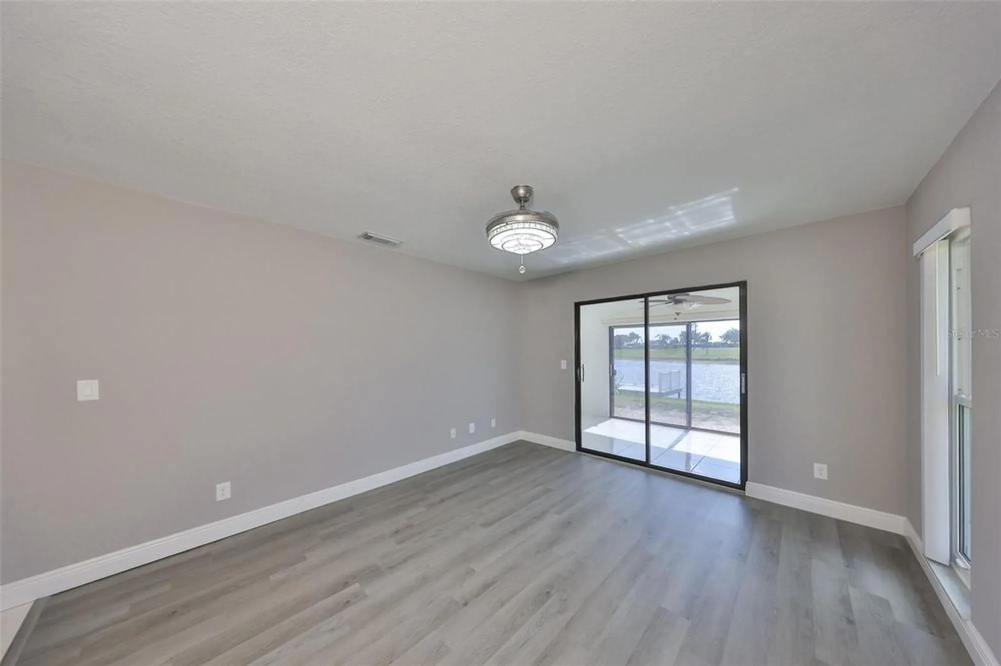 Property Slideshow image 23 of 53 | 1806 wolf laurel dr, Sun City Center, FL, 33573