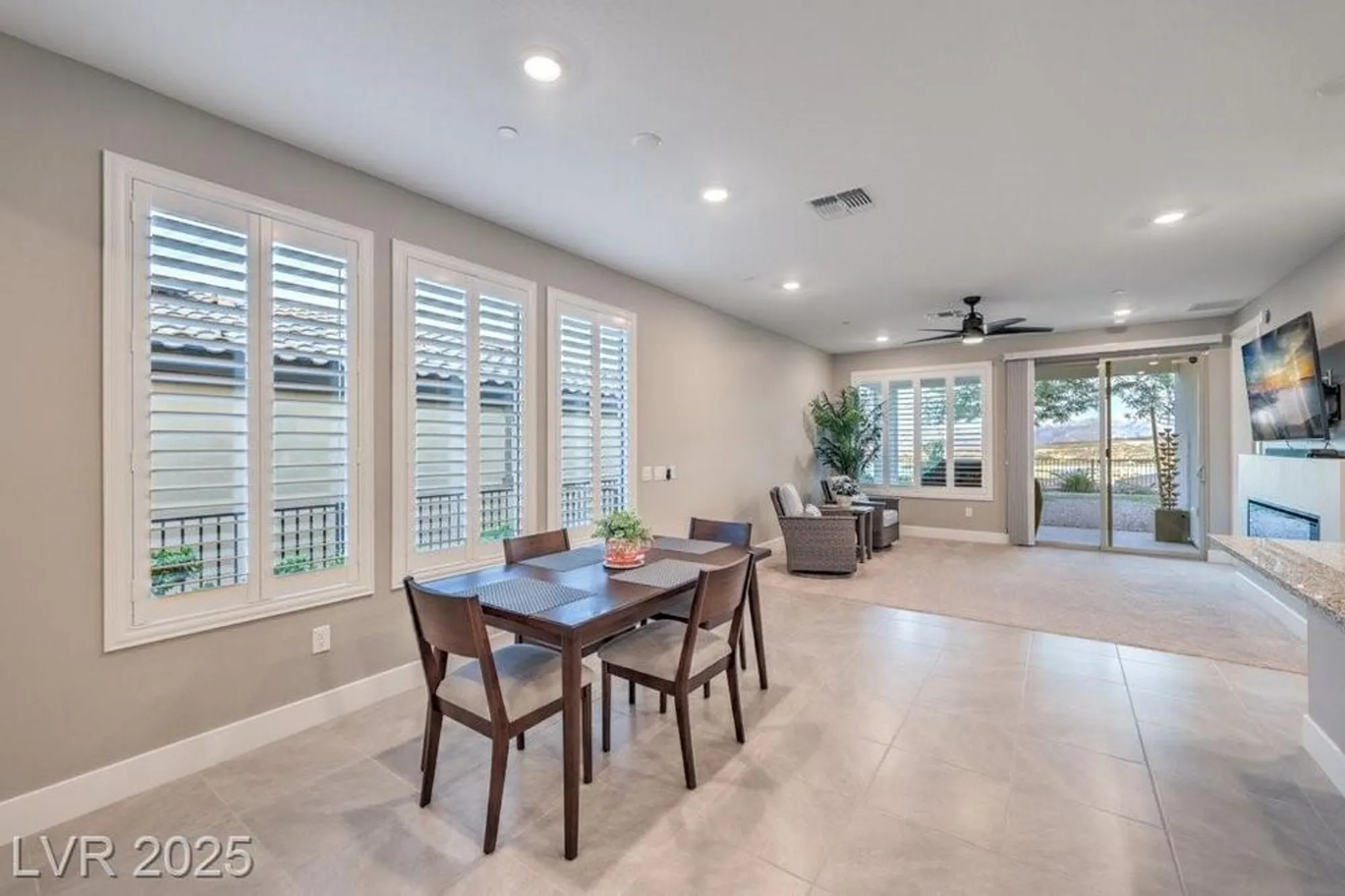 Property Slideshow image 8 of 48 | 70 lake bluff ct, Henderson, NV, 89011