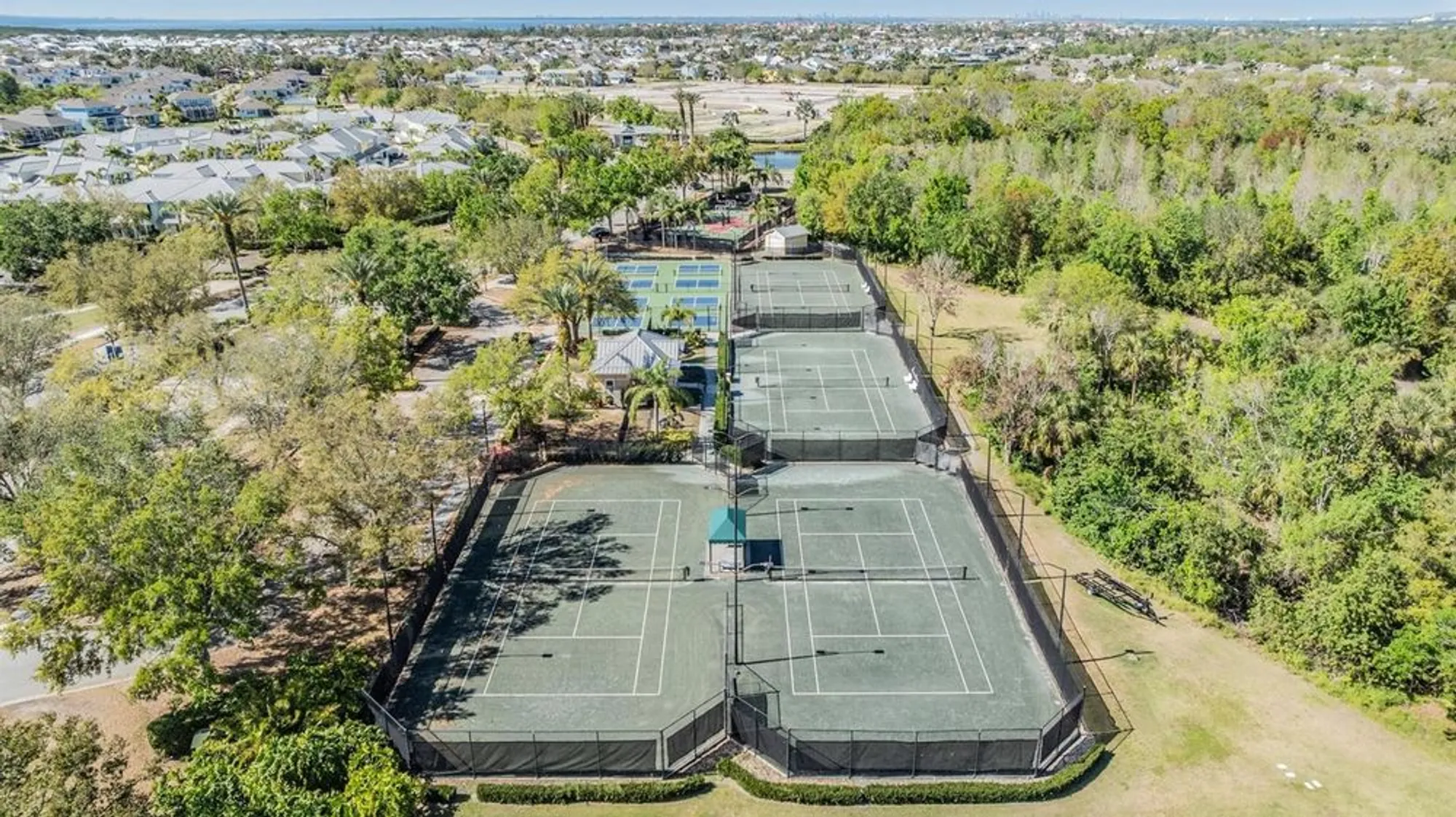 Property Slideshow image 36 of 43 | 218 summerside ct, Apollo Beach, FL, 33572