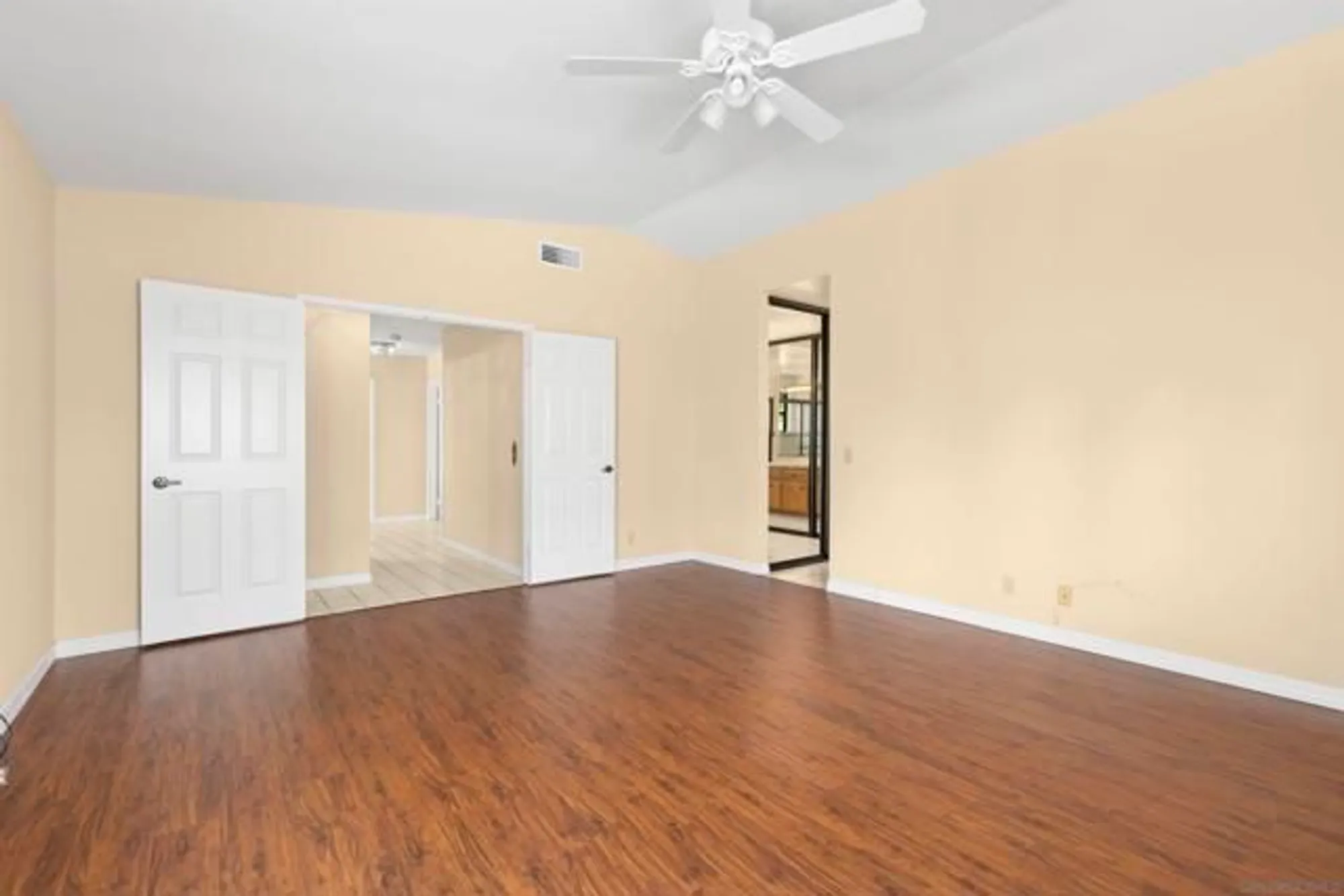 Property Slideshow image 16 of 38 | 13060 avenida marbella, San Diego, CA, 92128