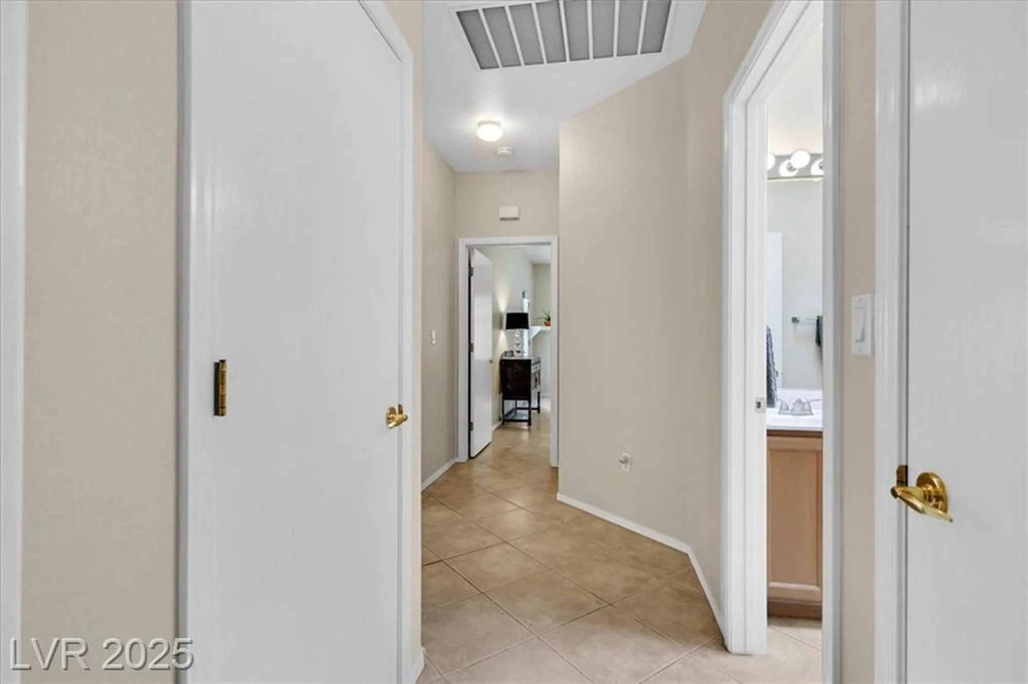 Property Slideshow image 14 of 40 | 2191 indigo creek ave, Henderson, NV, 89012