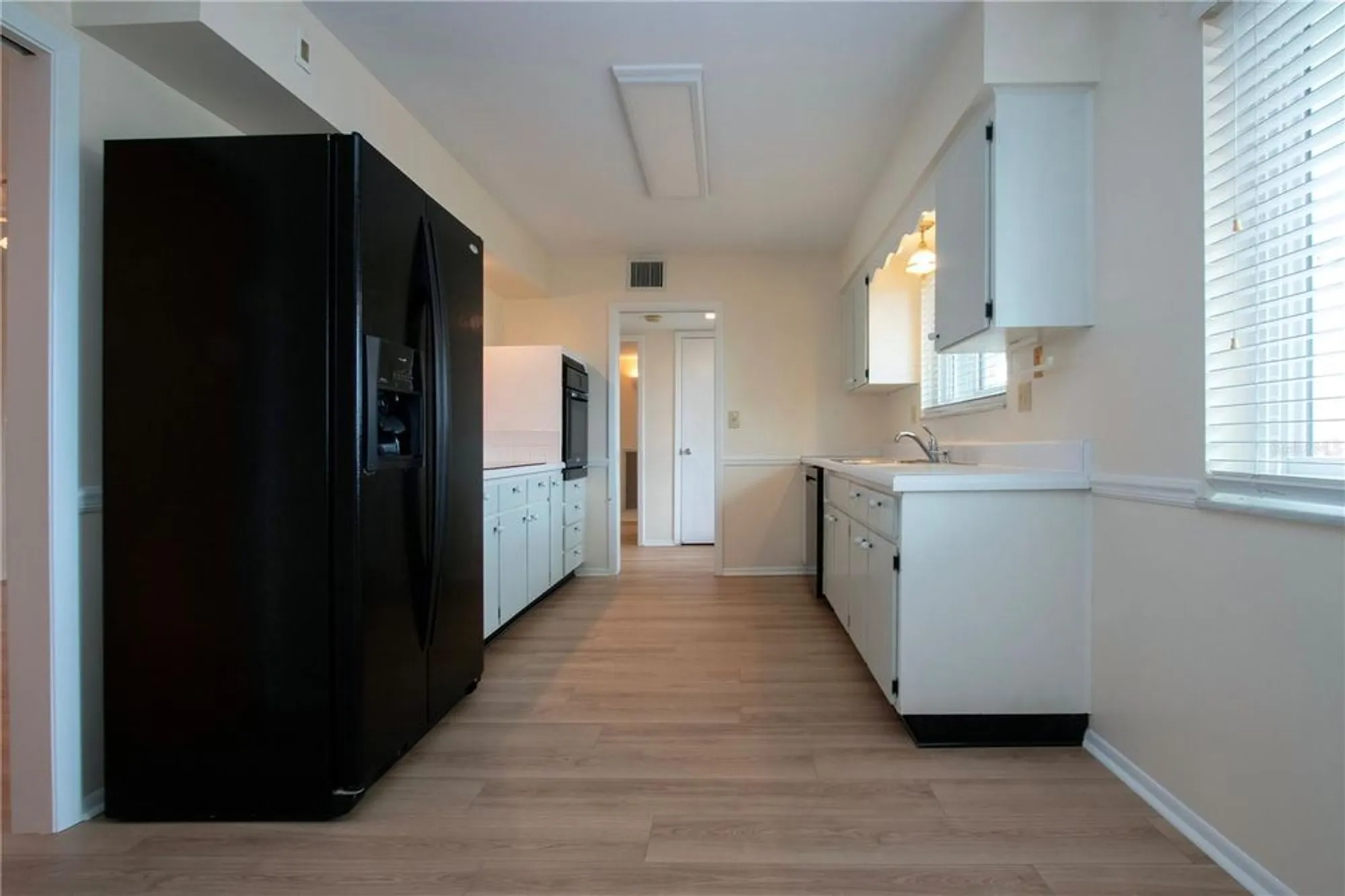 Property Slideshow image 17 of 56 | 1715 danbury dr, Sun City Center, FL, 33573
