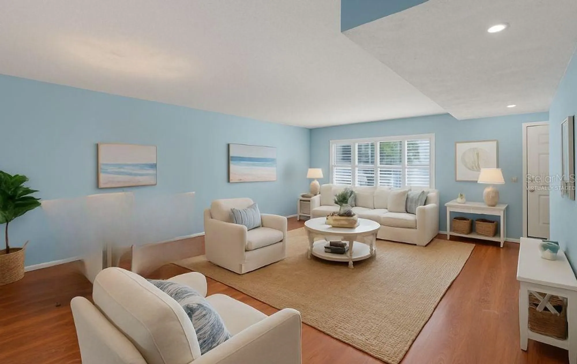 Property Slideshow image 2 of 37 | 2192 swedish dr apt 10, Clearwater, FL, 33763