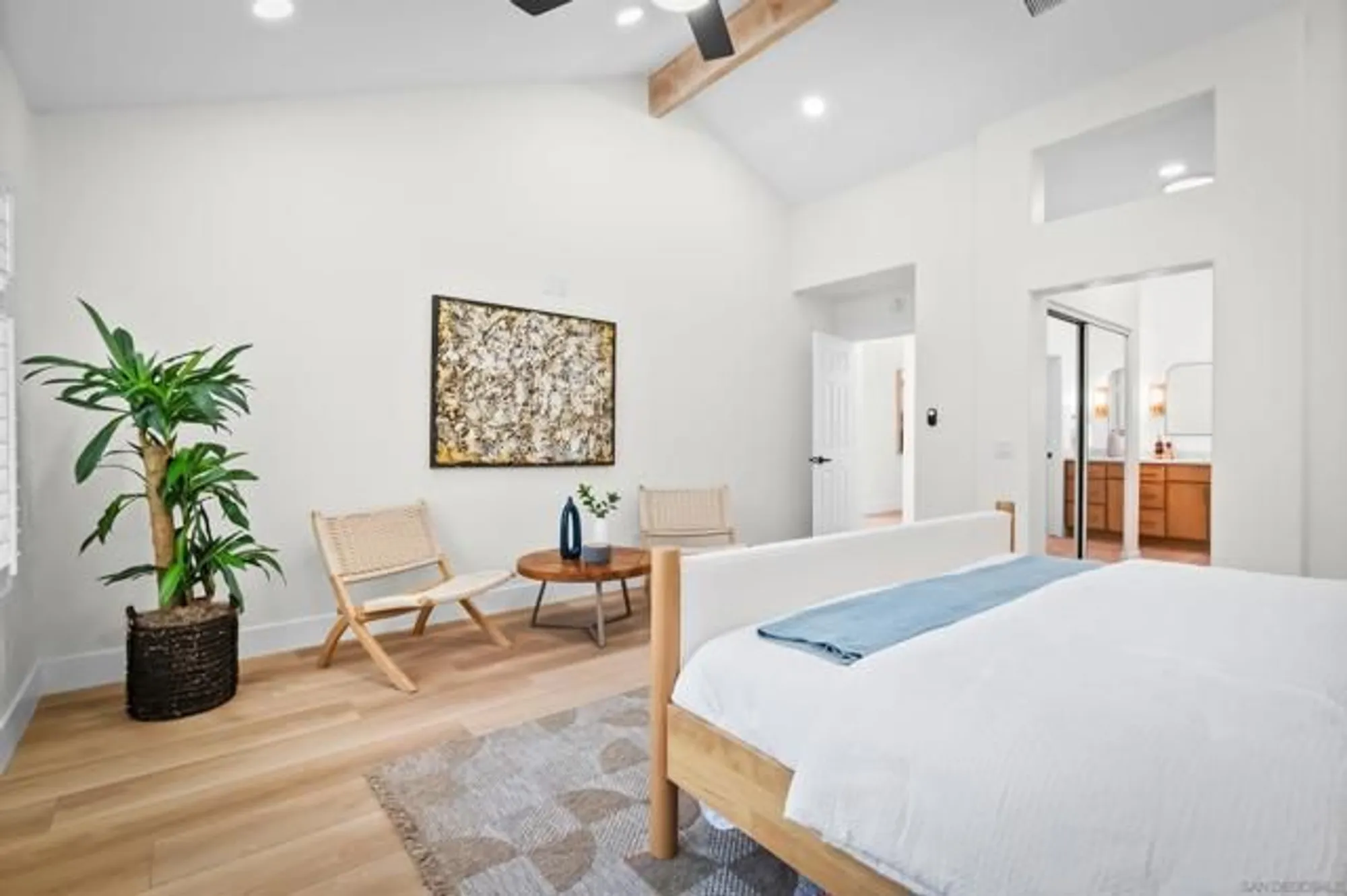 Property Slideshow image 18 of 47 | 4058 lemnos way, Oceanside, CA, 92056