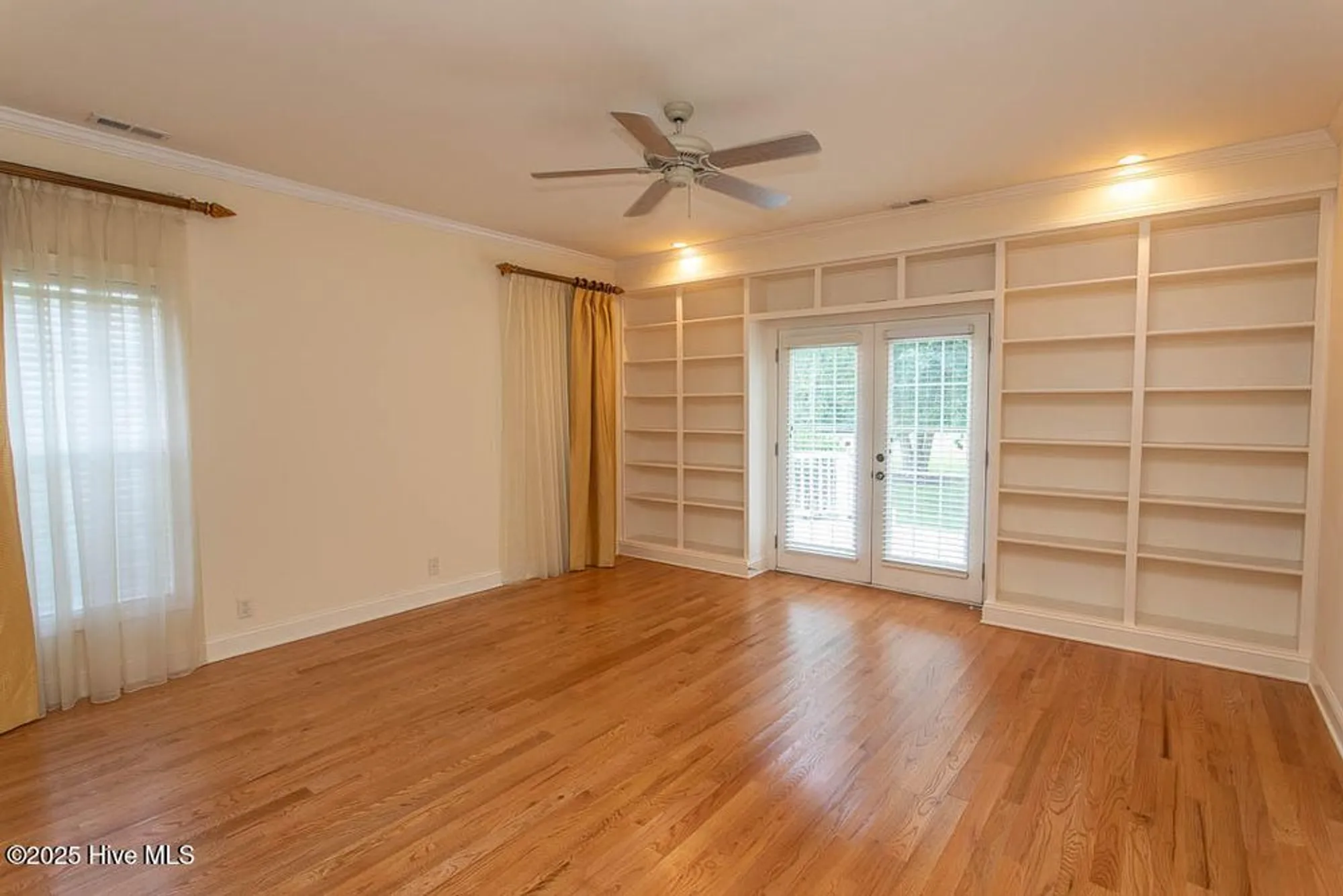 Property Slideshow image 21 of 76 | 62 abbington pl, Ocean Isle Beach, NC, 28469