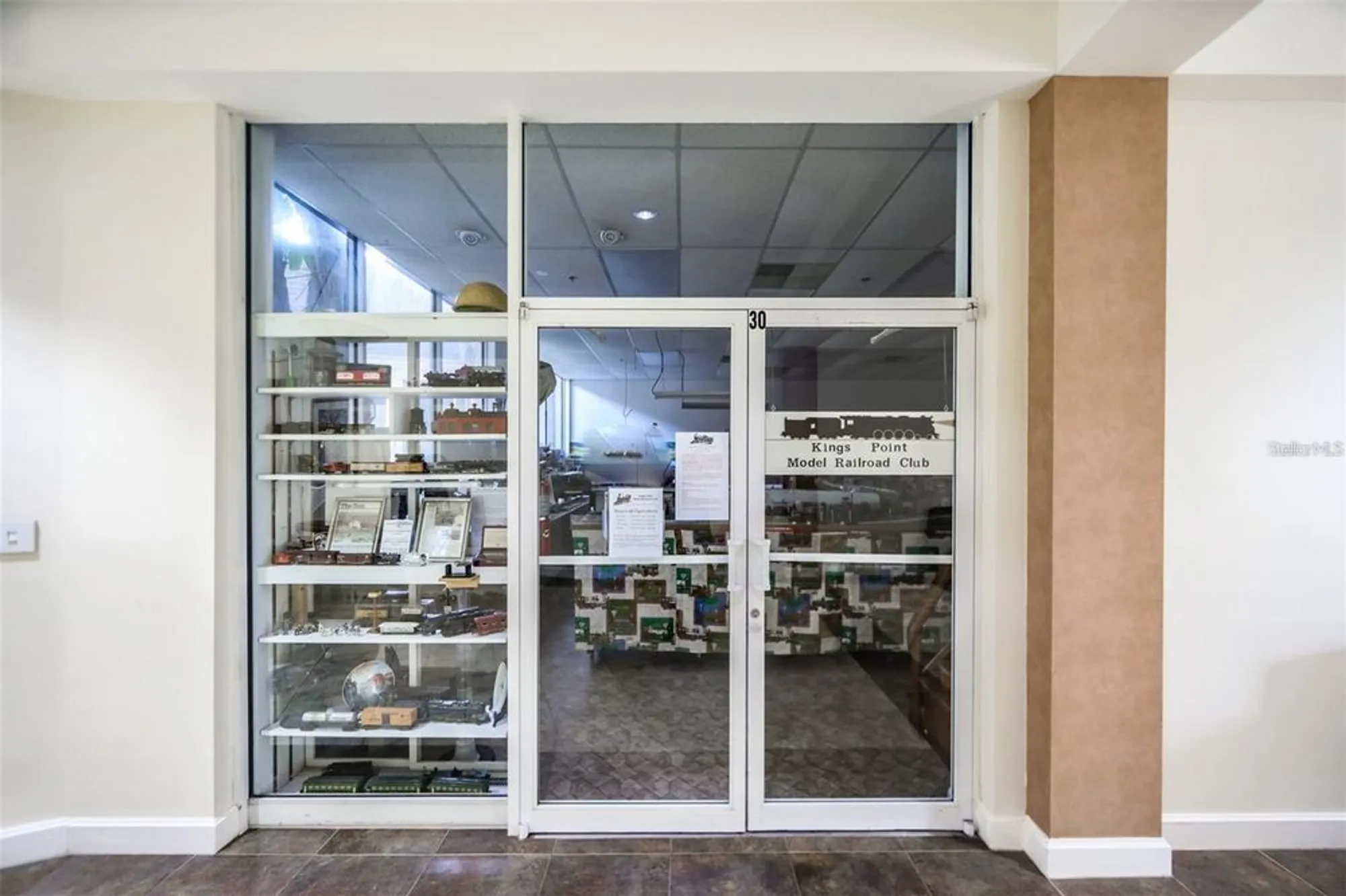 Property Slideshow image 65 of 72 | 901 hendon ct, Sun City Center, FL, 33573