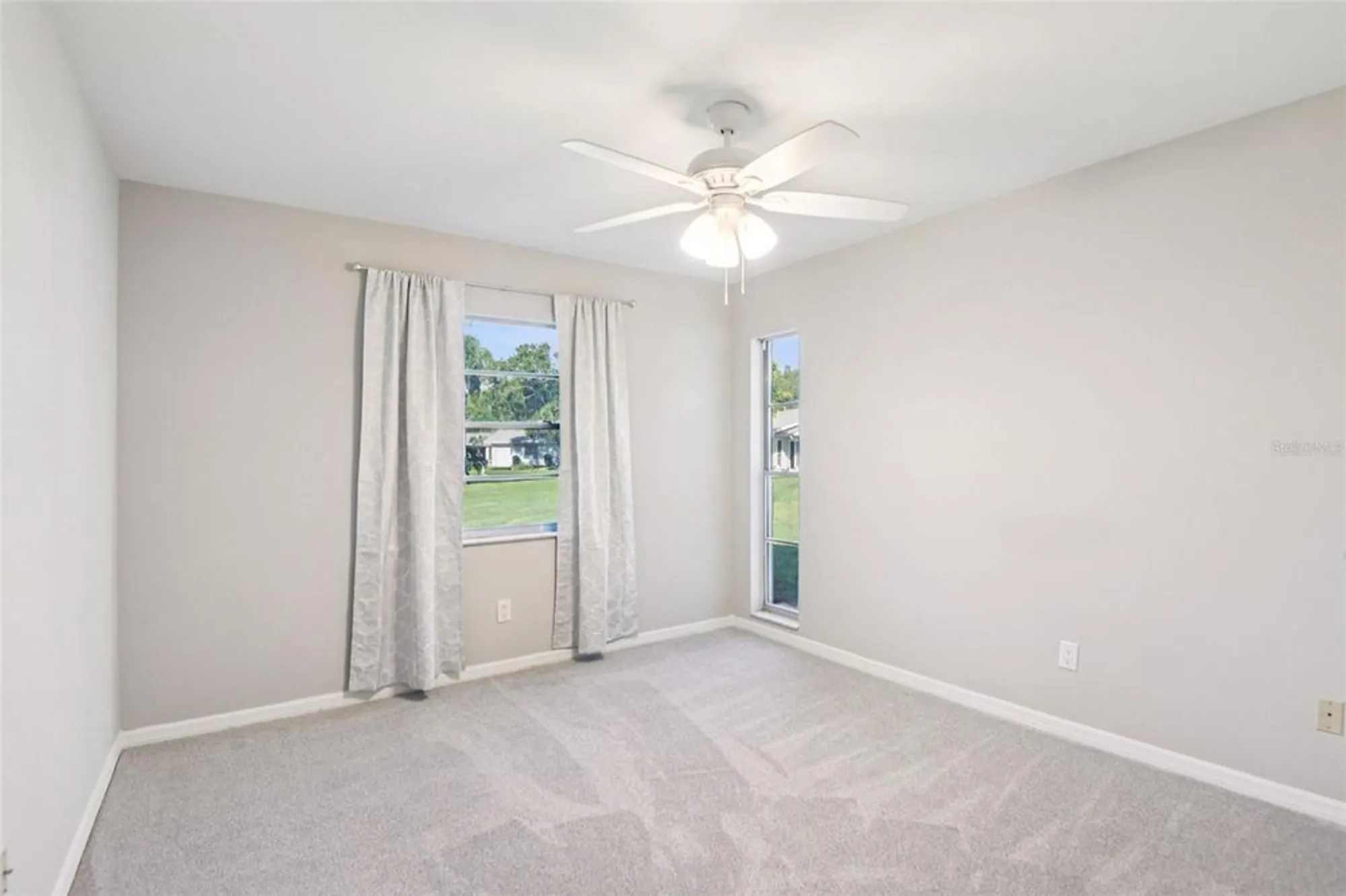 Property Slideshow image 23 of 63 | 2304 glenmore cir 327, Sun City Center, FL, 33573