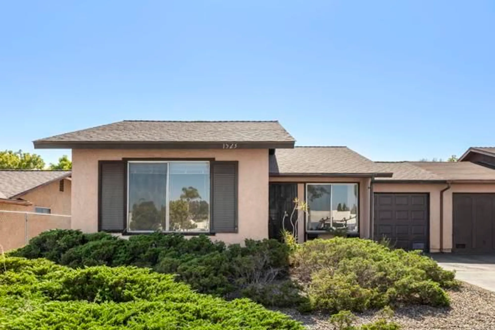 Property Slideshow image 4 of 32 | 1523 temple heights dr, Oceanside, CA, 92056