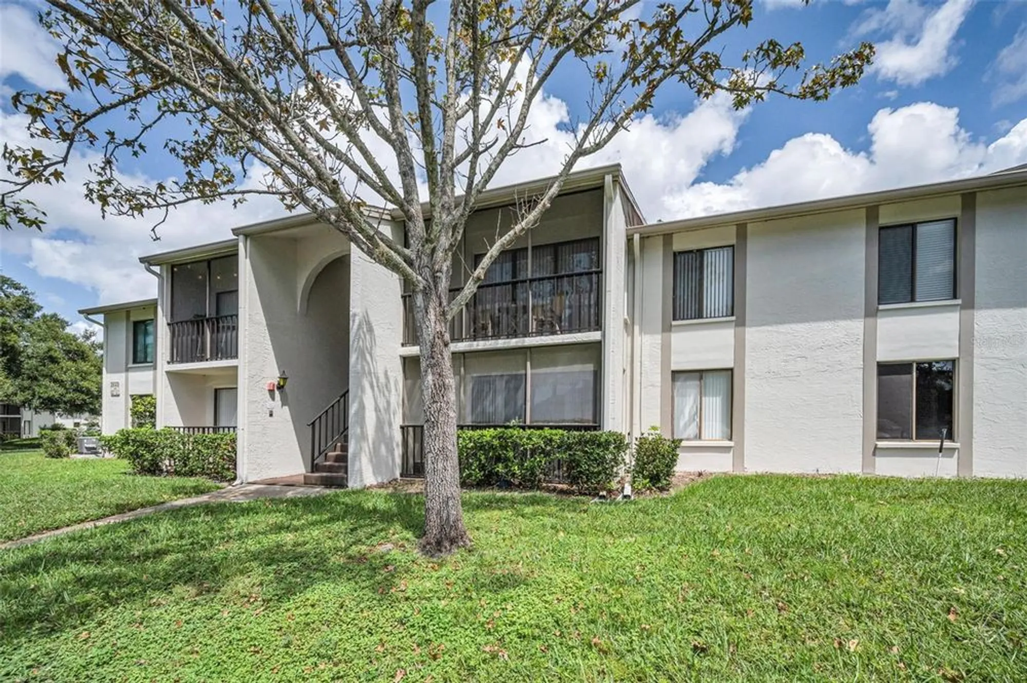 Property Slideshow image 5 of 63 | 2642 pine ridge way d2, Palm Harbor, FL, 34684