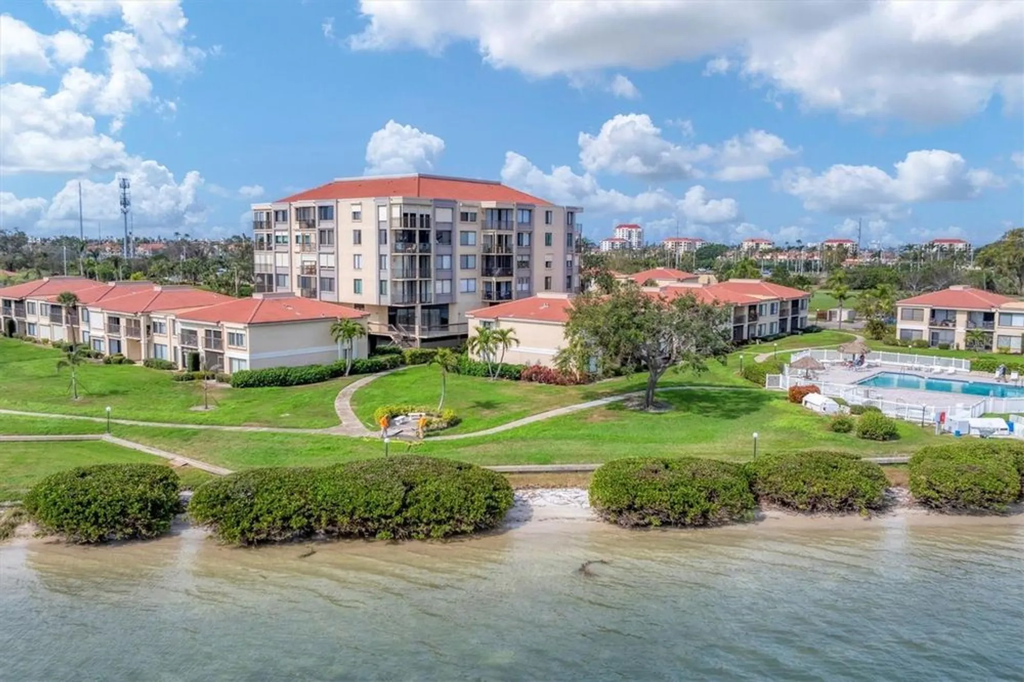 Property Slideshow image 1 of 31 | 6158 palma del mar blvd s apt 504, St Petersburg, FL, 33715