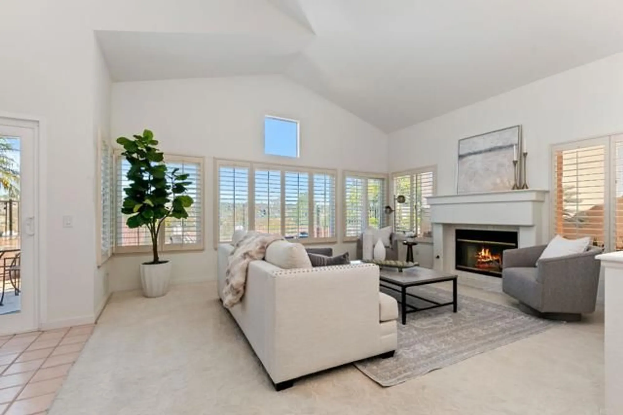 Property Slideshow image 7 of 36 | 1265 camino lorado, San Marcos, CA, 92078