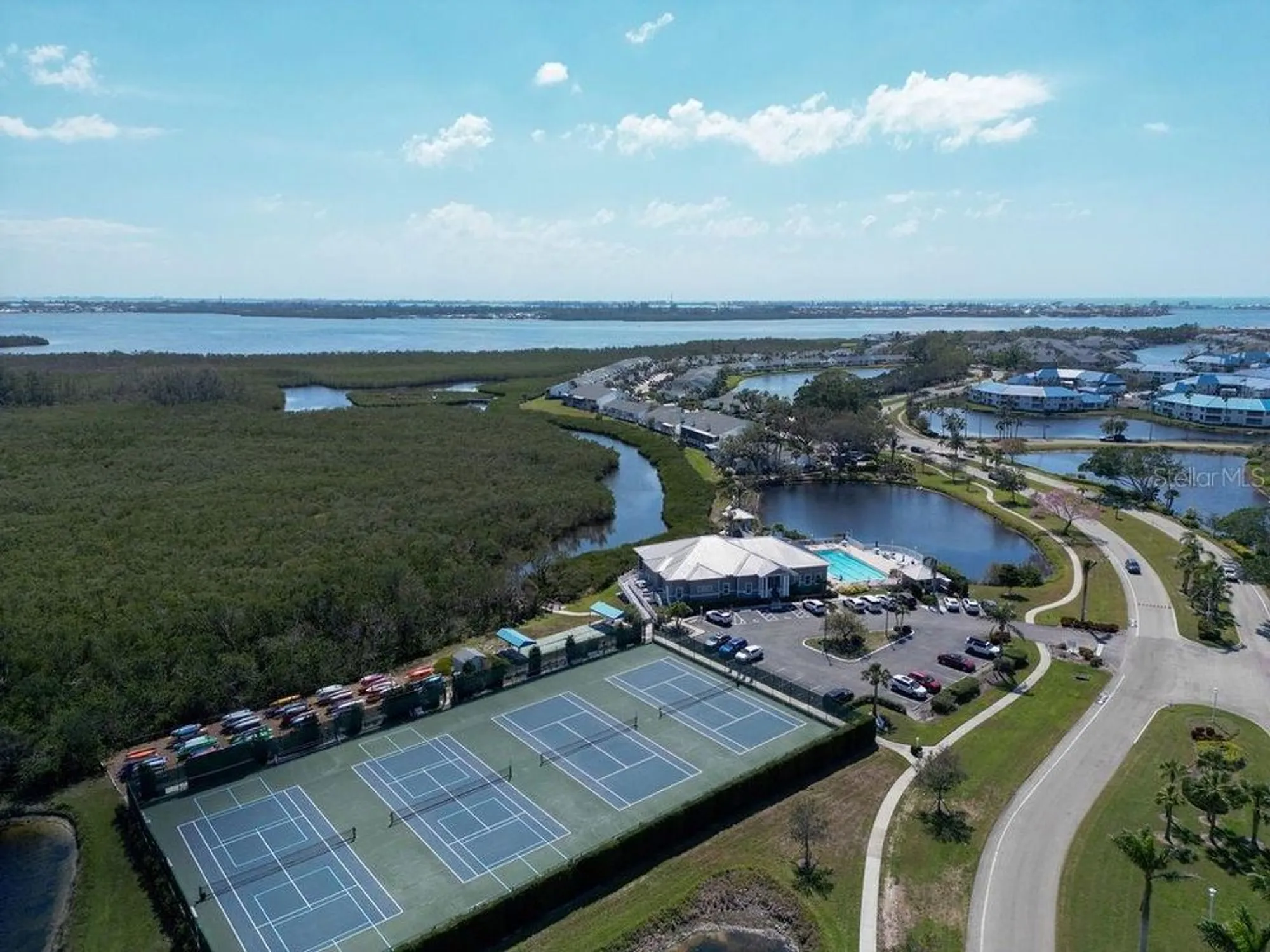 Property Slideshow image 53 of 54 | 983 sandpiper cir, Bradenton, FL, 34209