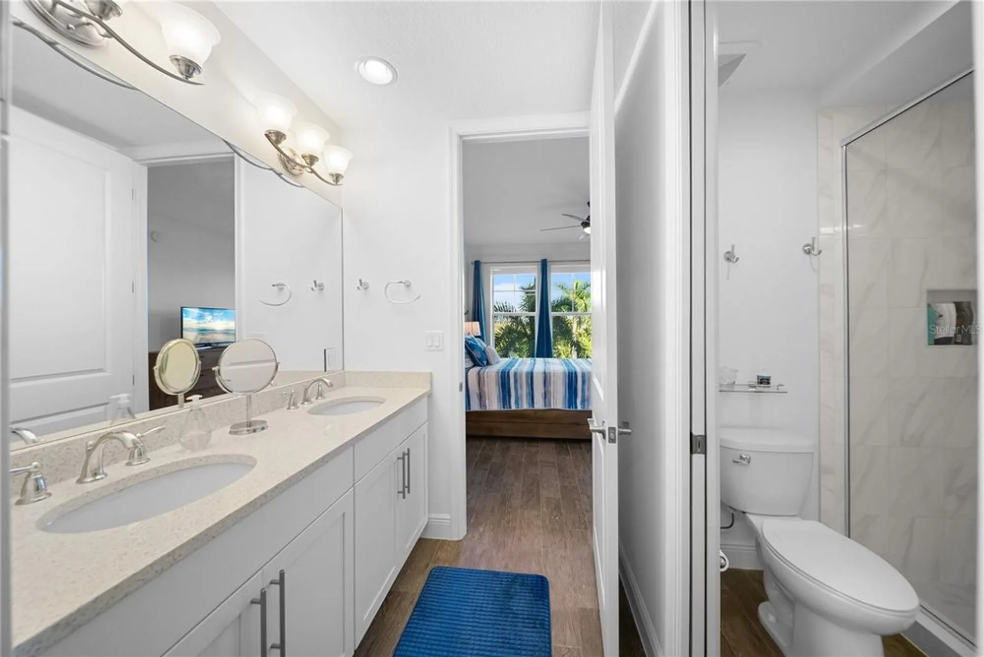 Property Slideshow image 26 of 72 | 391 aruba cir 303, Bradenton, FL, 34209