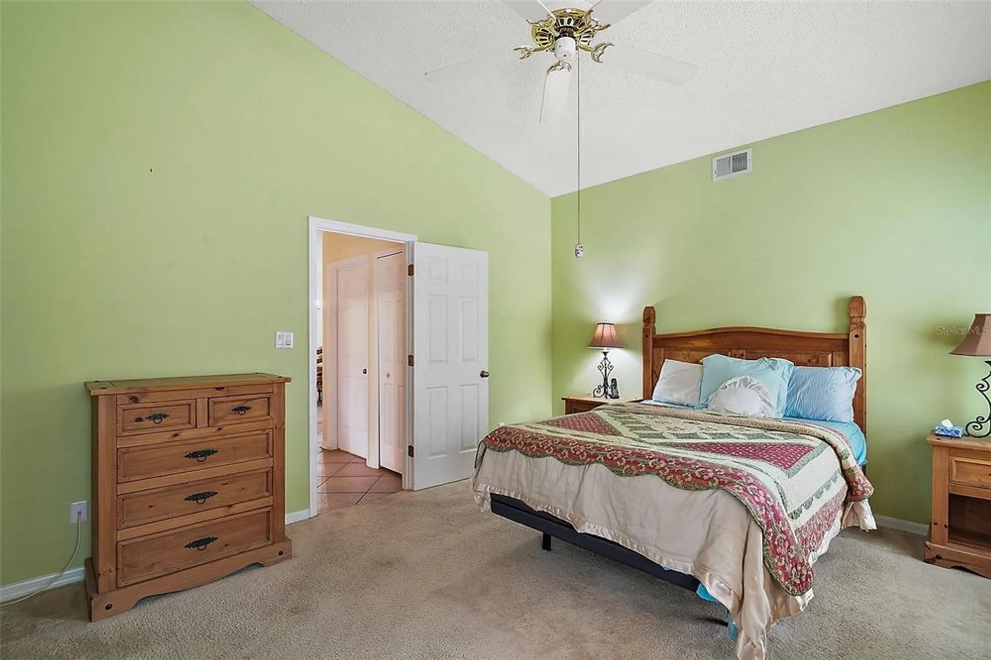 Property Slideshow image 26 of 36 | 25333 river crest dr, Leesburg, FL, 34748