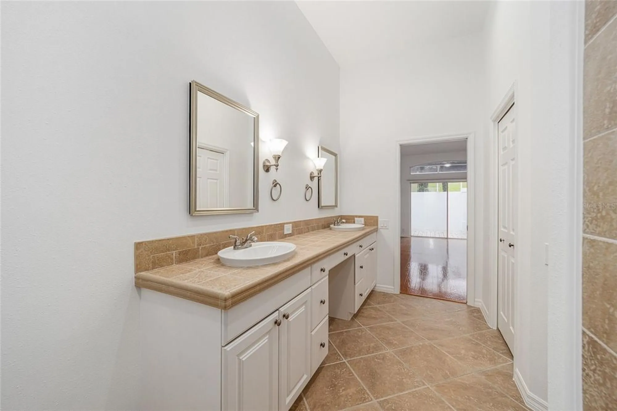 Property Slideshow image 38 of 55 | 6042 topsail rd, Lady Lake, FL, 32159