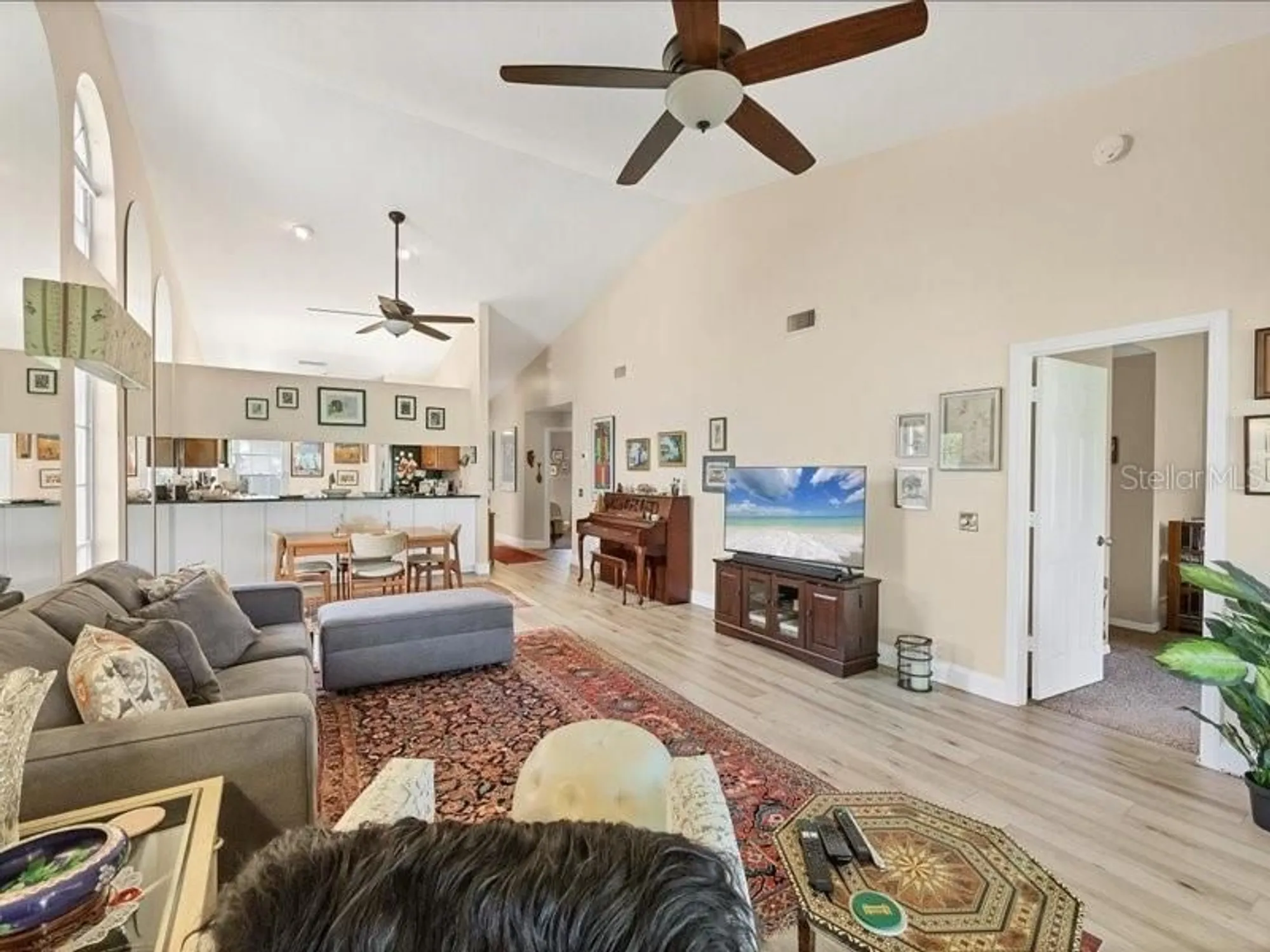 Property Slideshow image 10 of 54 | 7724 palm aire ln, Sarasota, FL, 34243