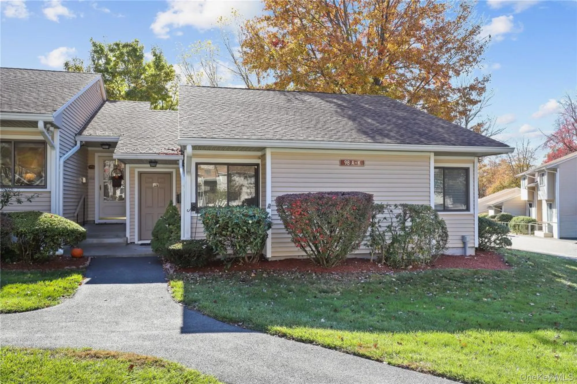 Property Slideshow image 1 of 30 | 98 molly pitcher ln a, Yorktown Heights, NY, 10598