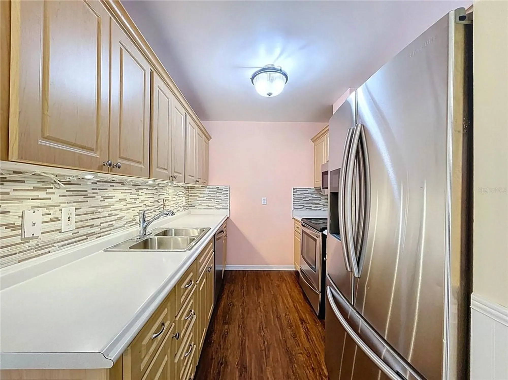 Property Slideshow image 13 of 67 | 505 foxglove cir b, Sun City Center, FL, 33573