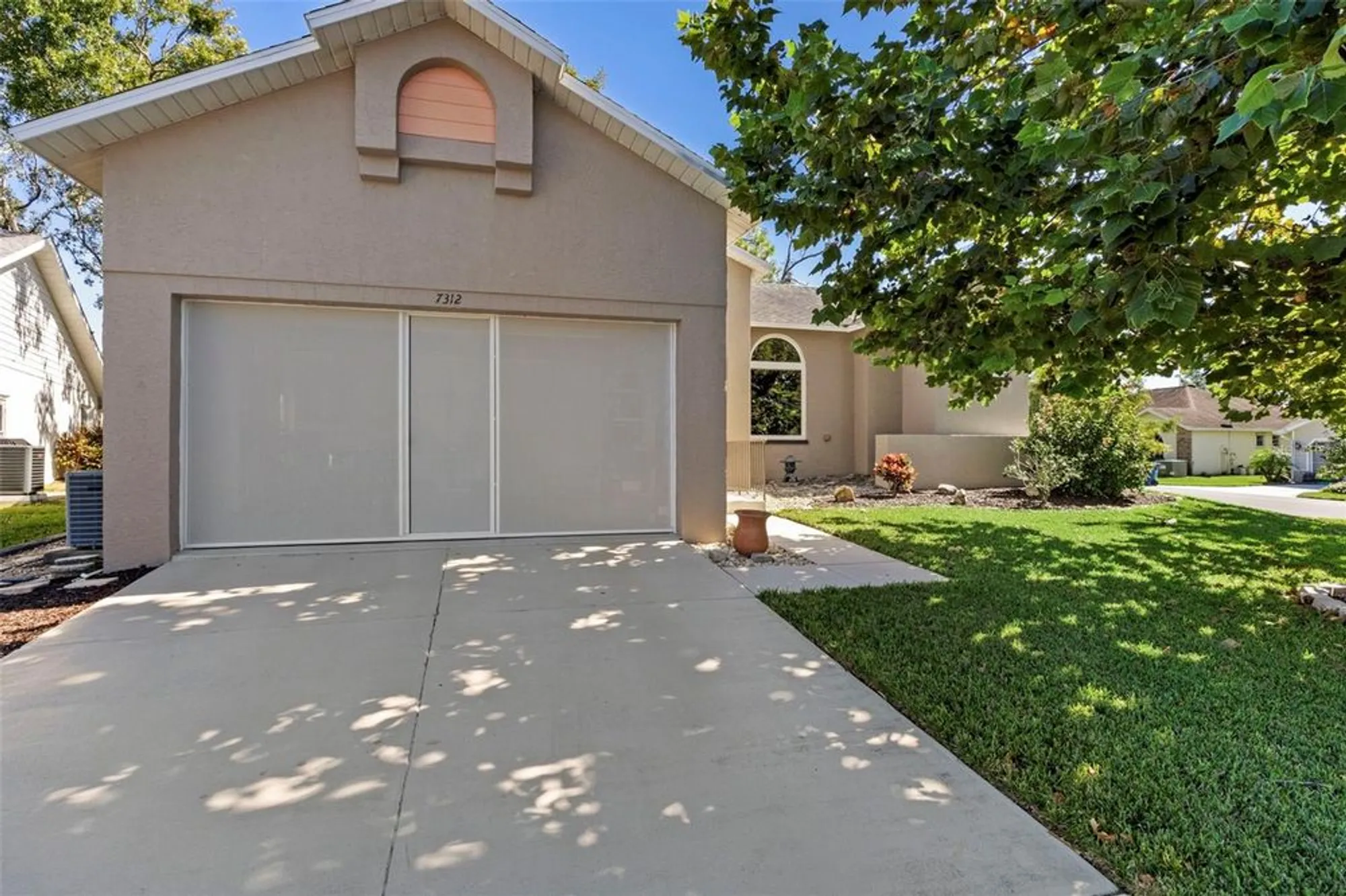 Property Slideshow image 2 of 64 | 7312 bottle brush dr, Spring Hill, FL, 34606