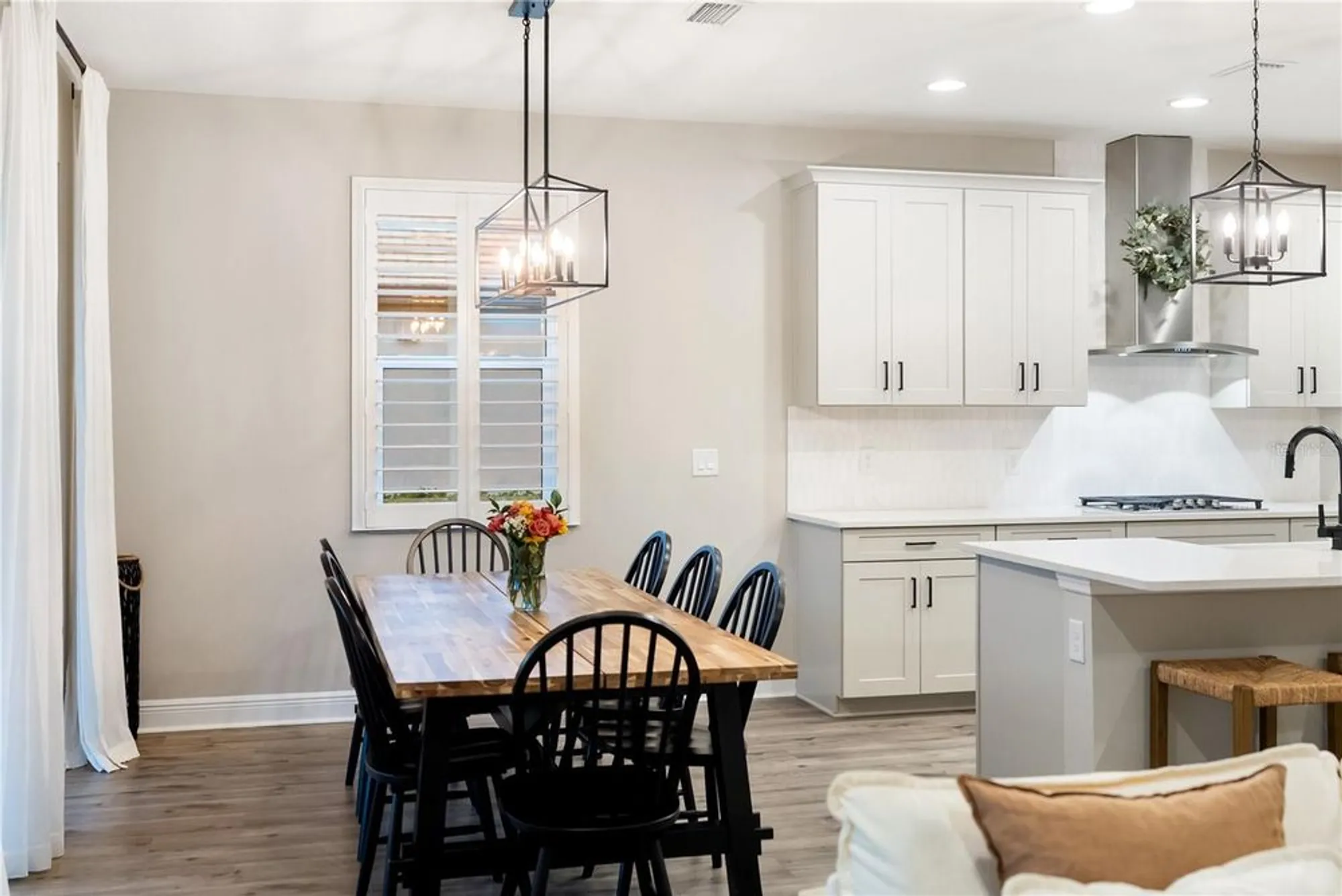 Property Slideshow image 21 of 99 | 16804 savory mist cir, Bradenton, FL, 34211
