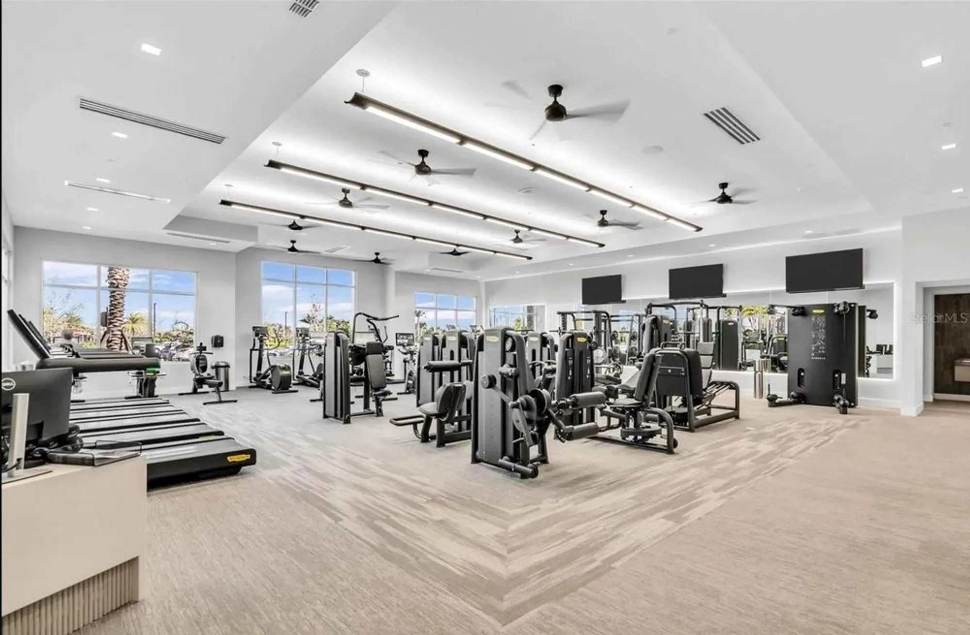 Property Slideshow image 75 of 90 | 16423 isola pl, Lakewood Ranch, FL, 34211