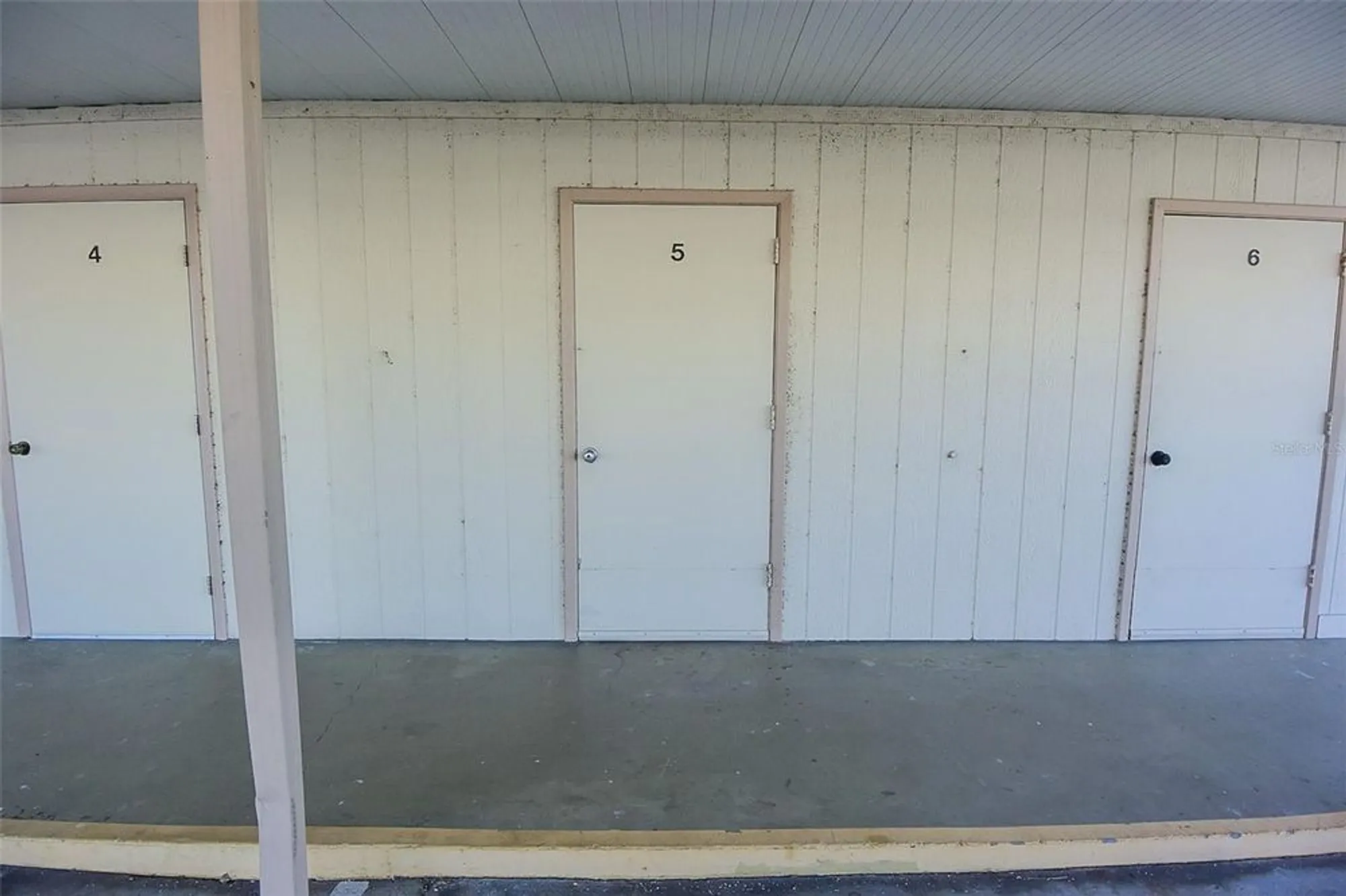 Property Slideshow image 19 of 20 | 11110 carriage hill dr apt 5, Port Richey, FL, 34668