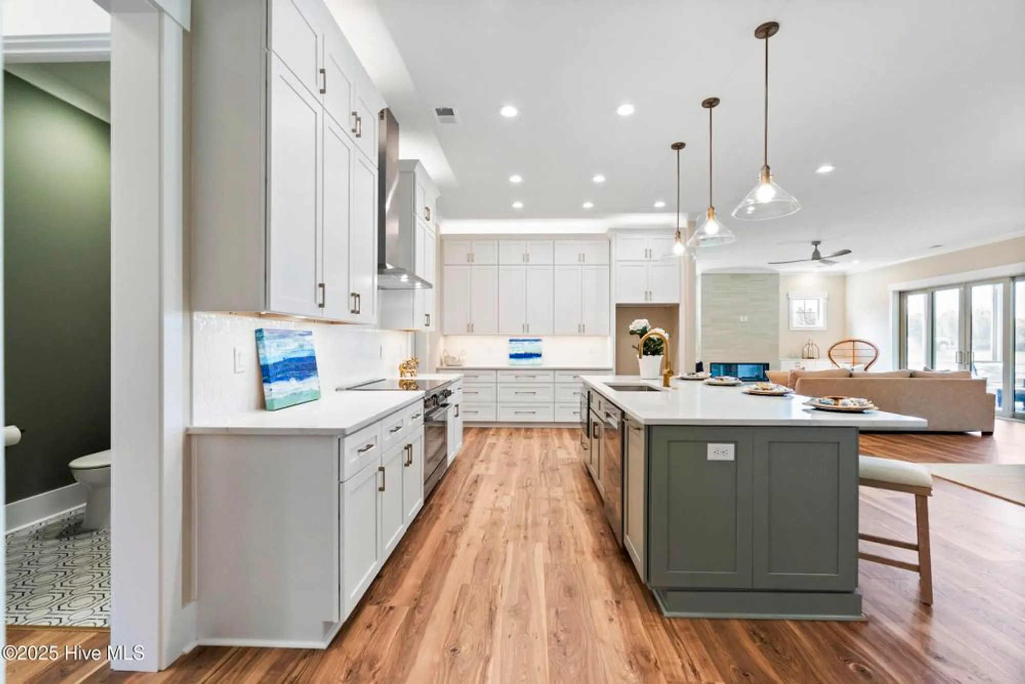 Property Slideshow image 9 of 48 | 6452 castlebrook way, Ocean Isle Beach, NC, 28469