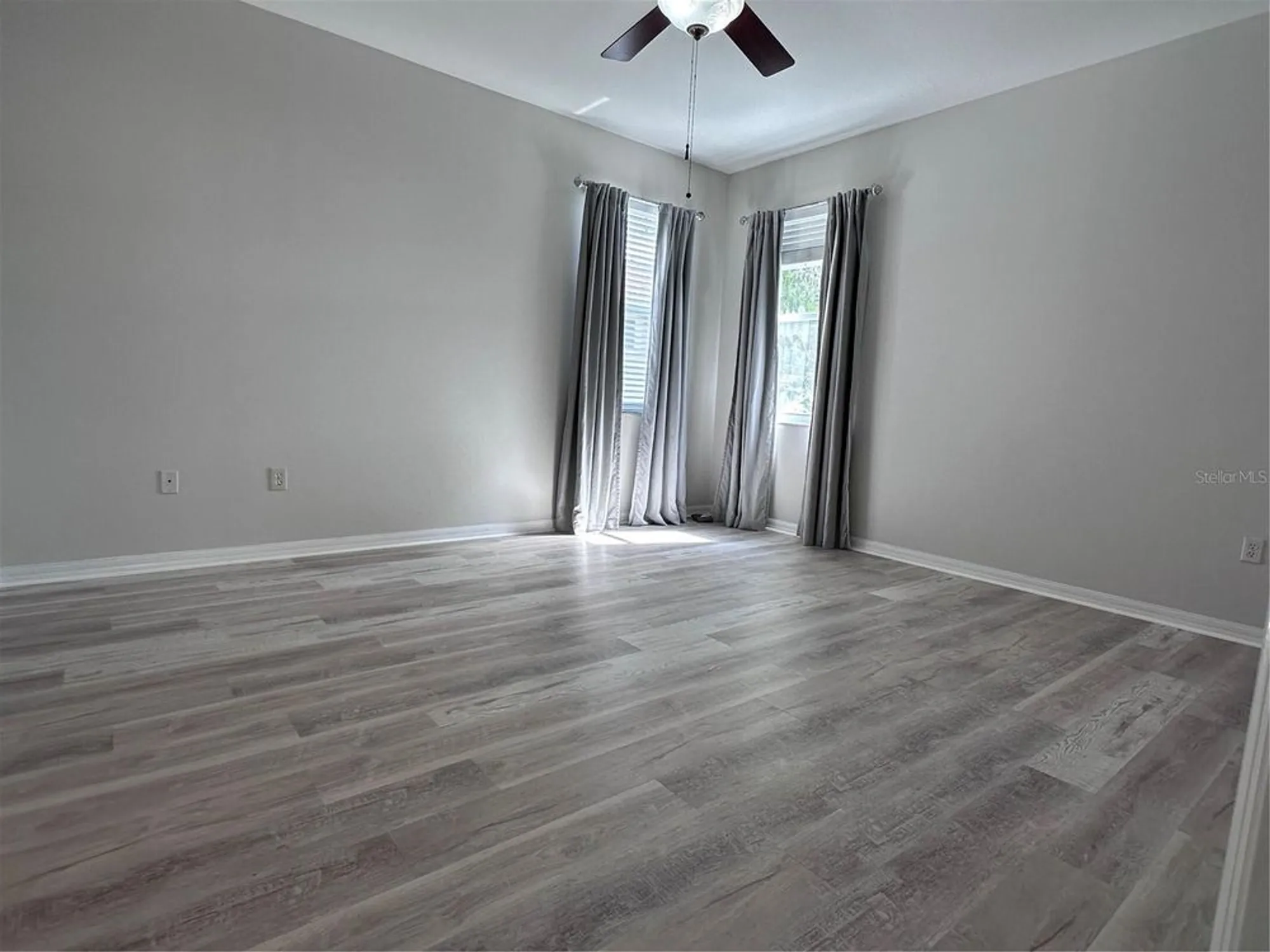 Property Slideshow image 12 of 30 | 4924 creekside trl, Sarasota, FL, 34243