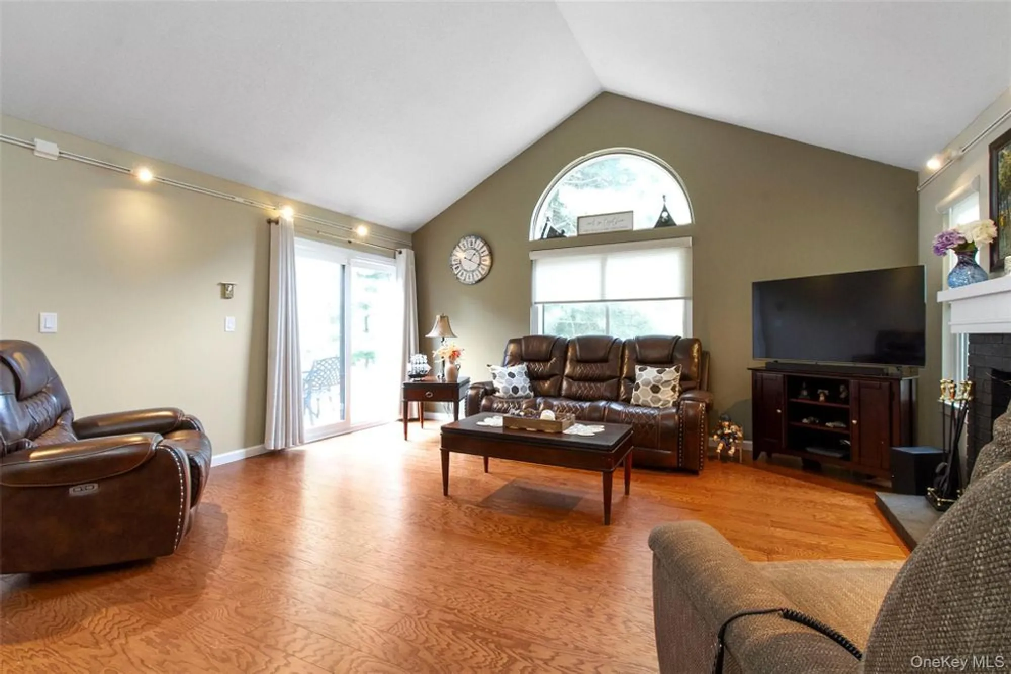 Property Slideshow image 10 of 30 | 489 heritage hls b, Somers, NY, 10589